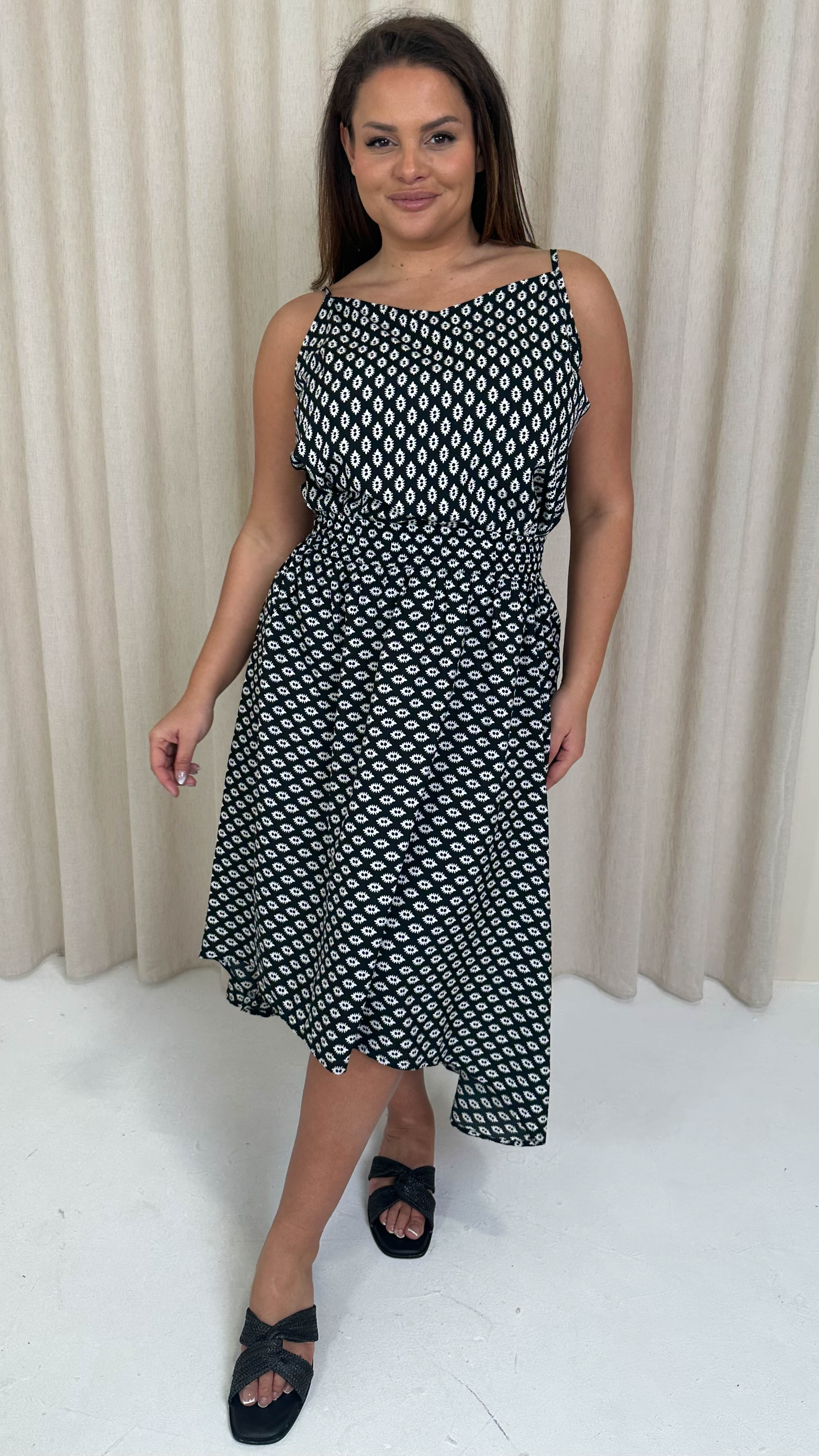 CurveWow Dipped Hem Midi Skirt Mono Geo - Image 6