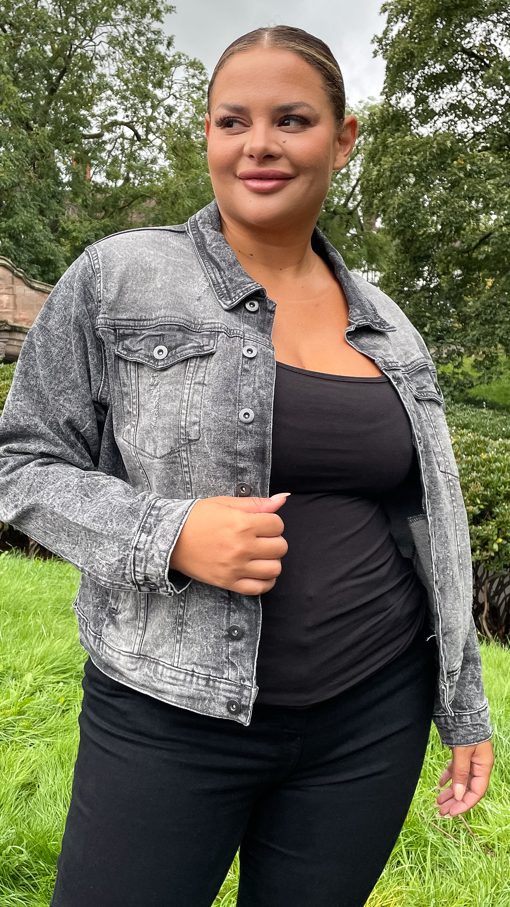CurveWow Distressed Denim Jacket Grey Acid Wash - Image 4