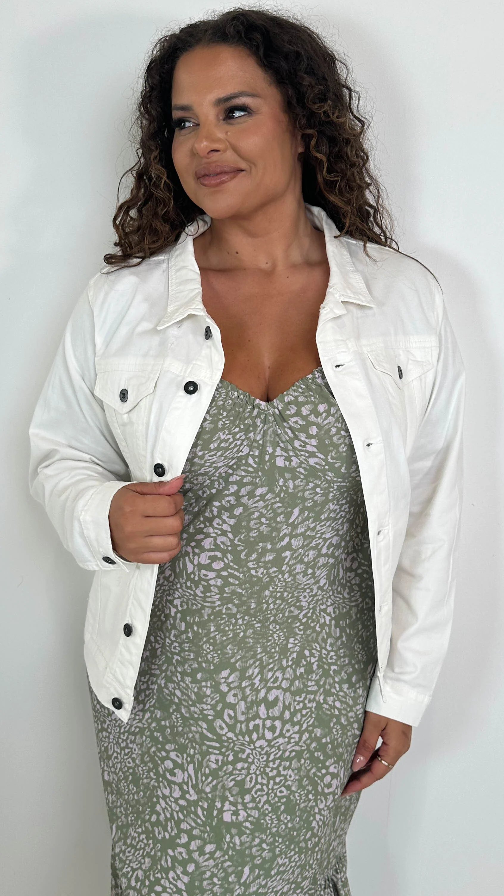 CurveWow Distressed Denim Jacket White - Image 6