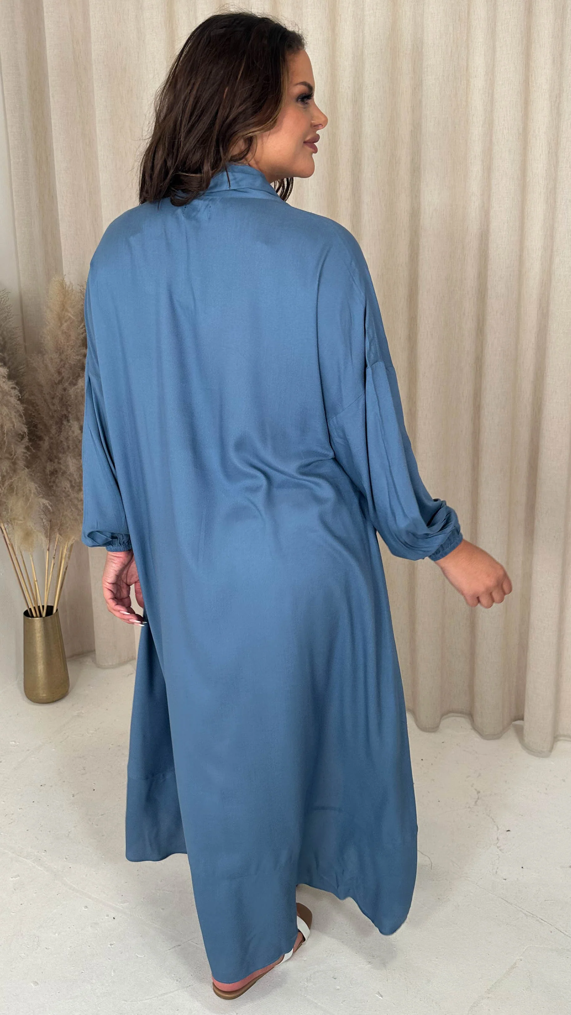 CurveWow Drape Front Cardigan Blue - Image 5
