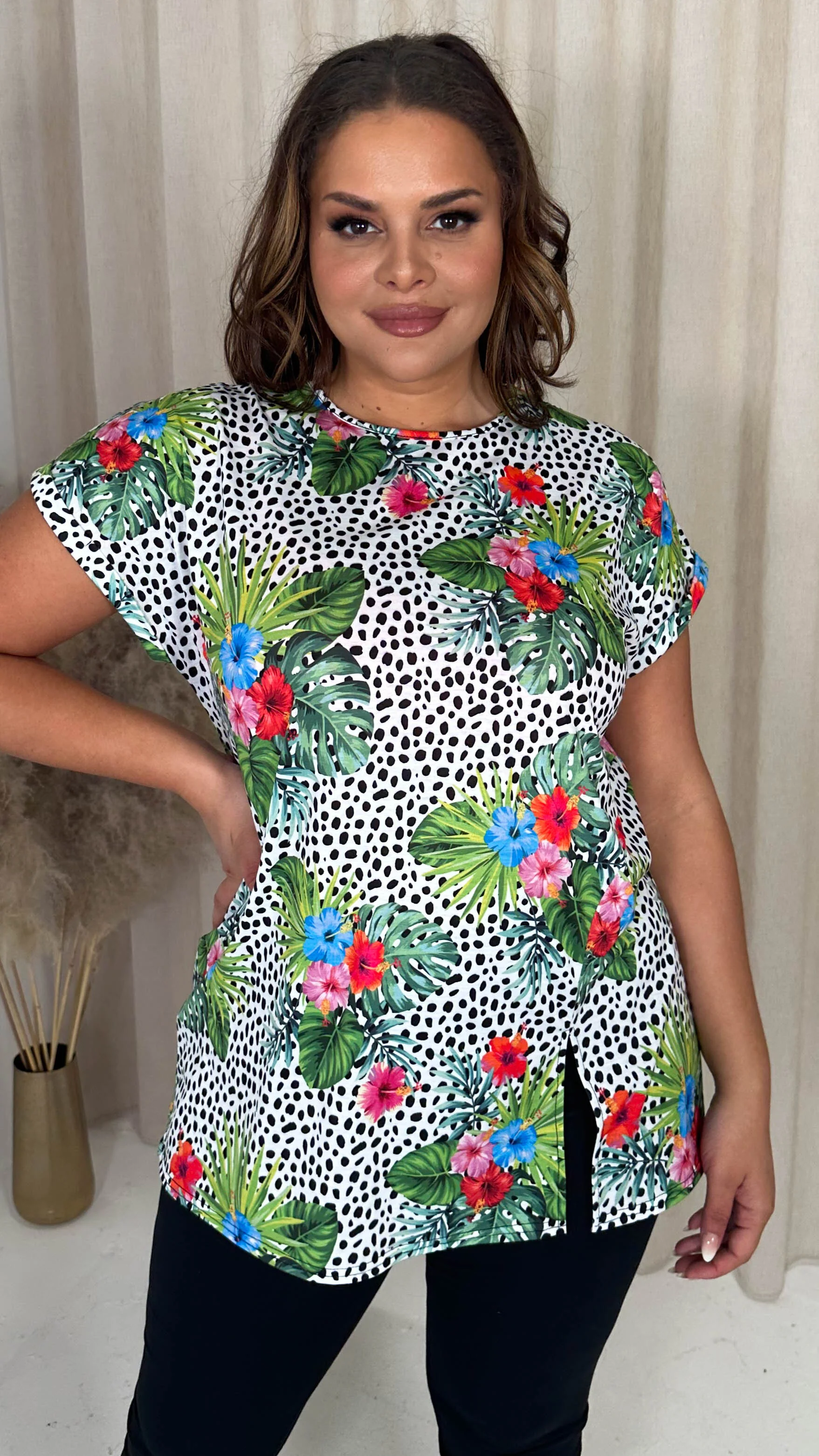 CurveWow Drop Shoulder Split Front Tunic Spot Palm - Image 3