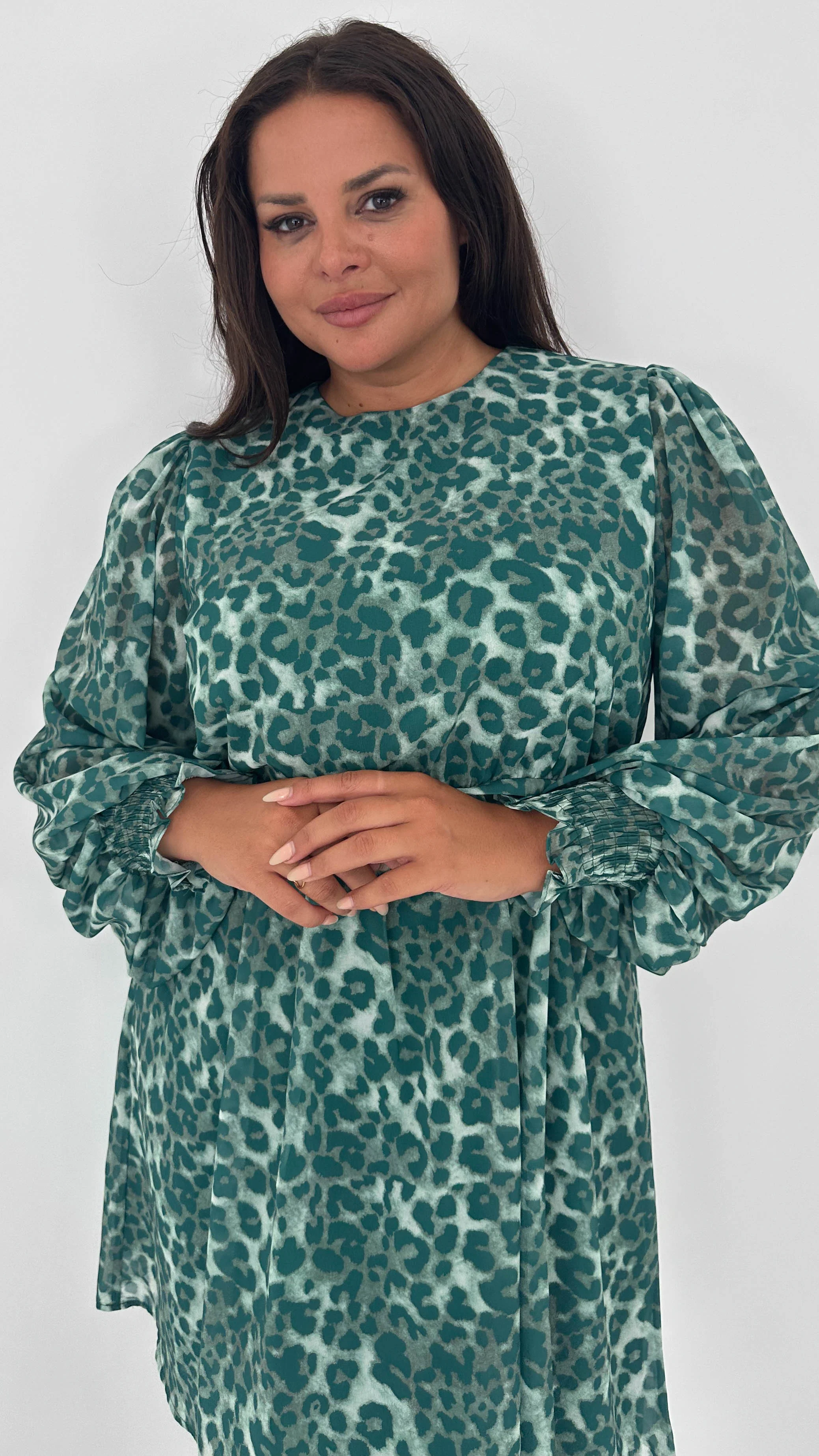 CurveWow Drop Waist Mini Dress Green Leopard - Image 2