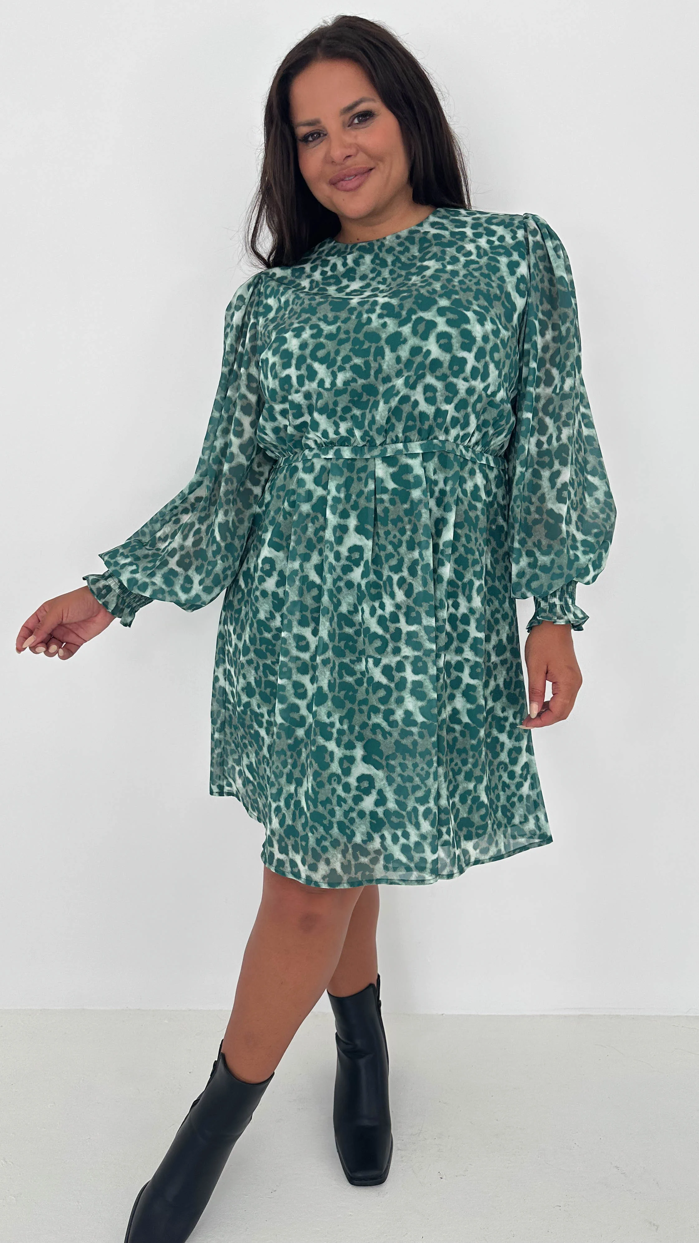 CurveWow Drop Waist Mini Dress Green Leopard - Image 6