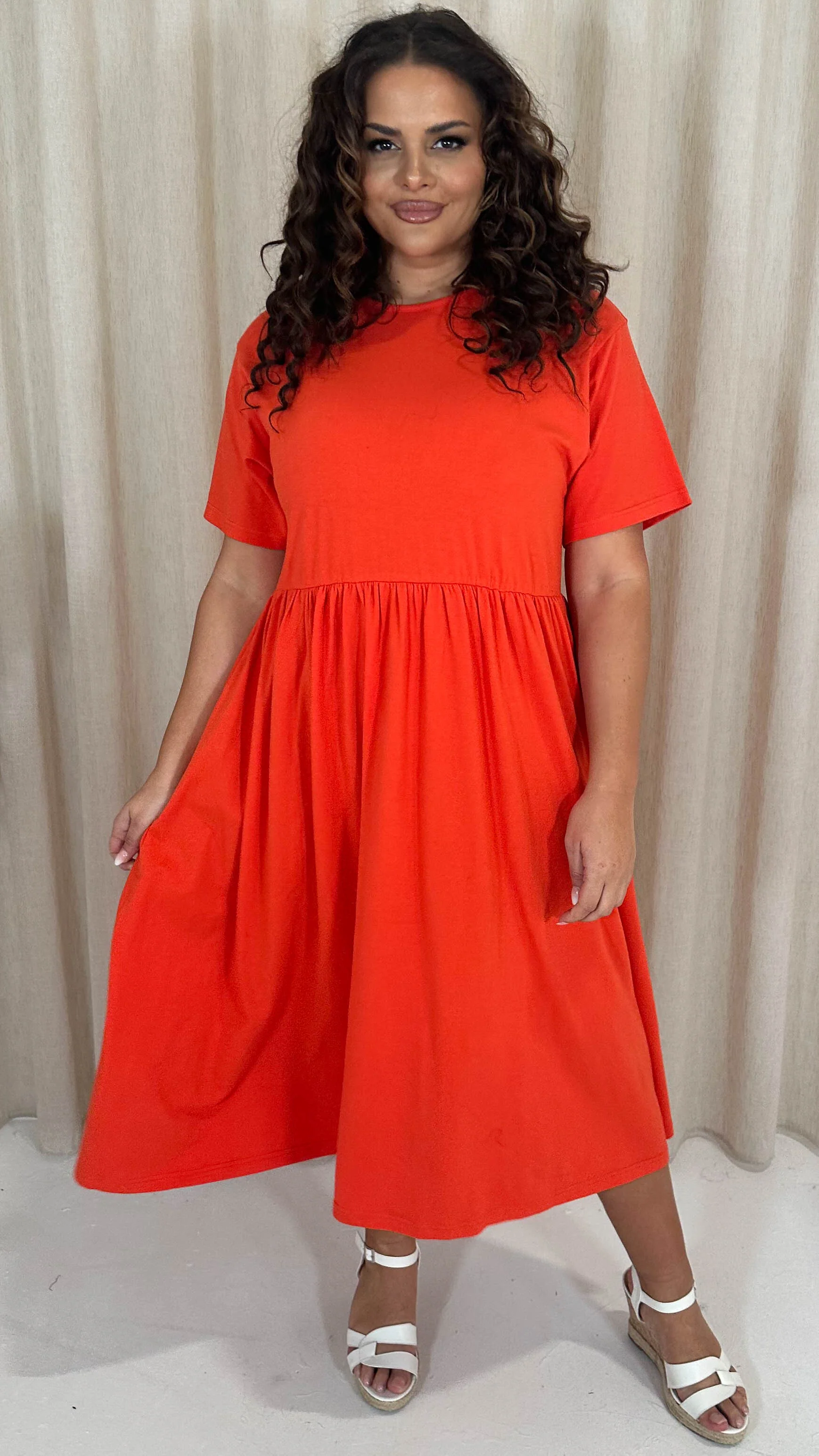 CurveWow Elasticated Waist Midi Dress Red/Orange - Image 4