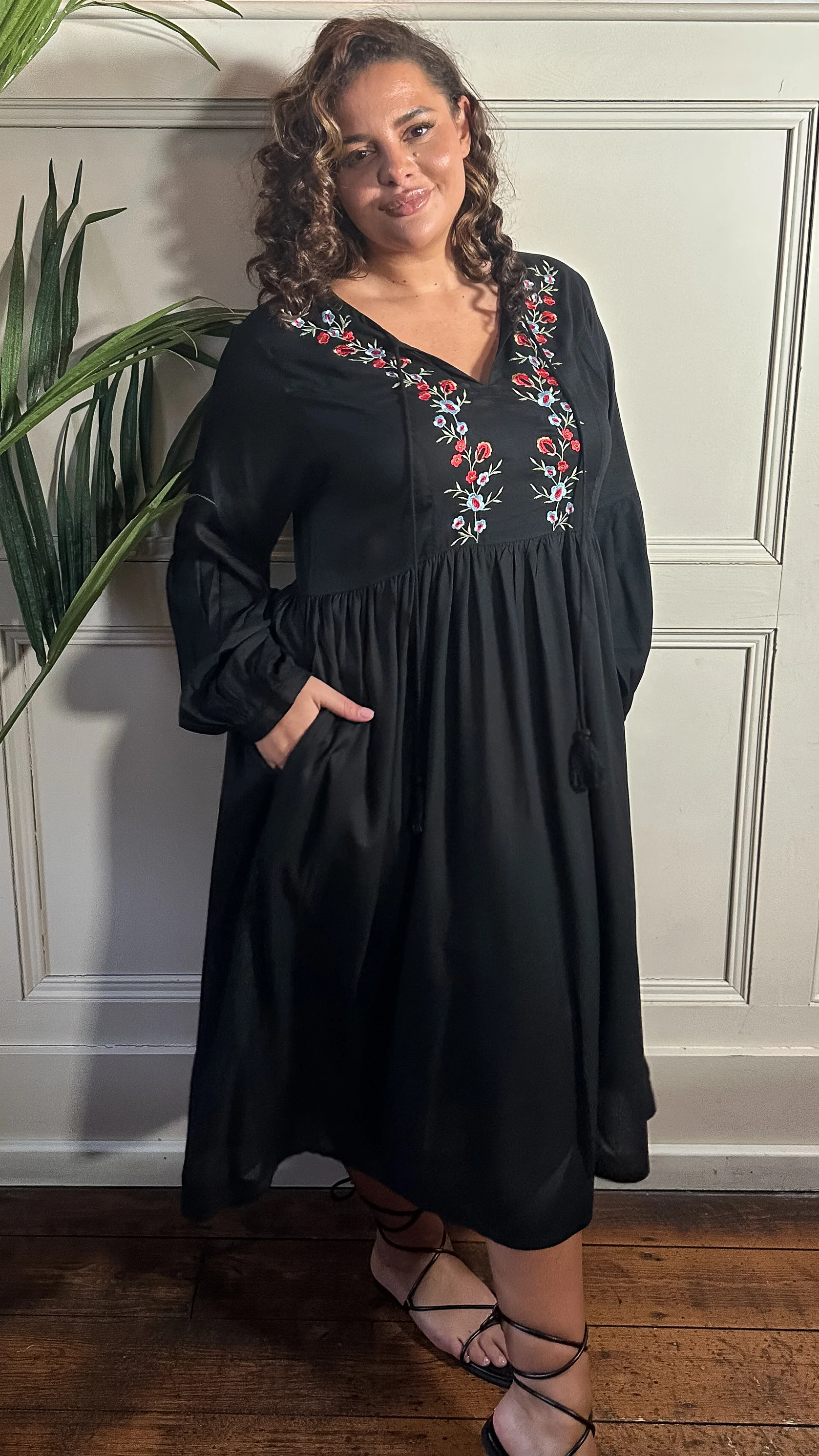 Curvewow Embroidered Tassel Tie Midi Dress Black - Image 7