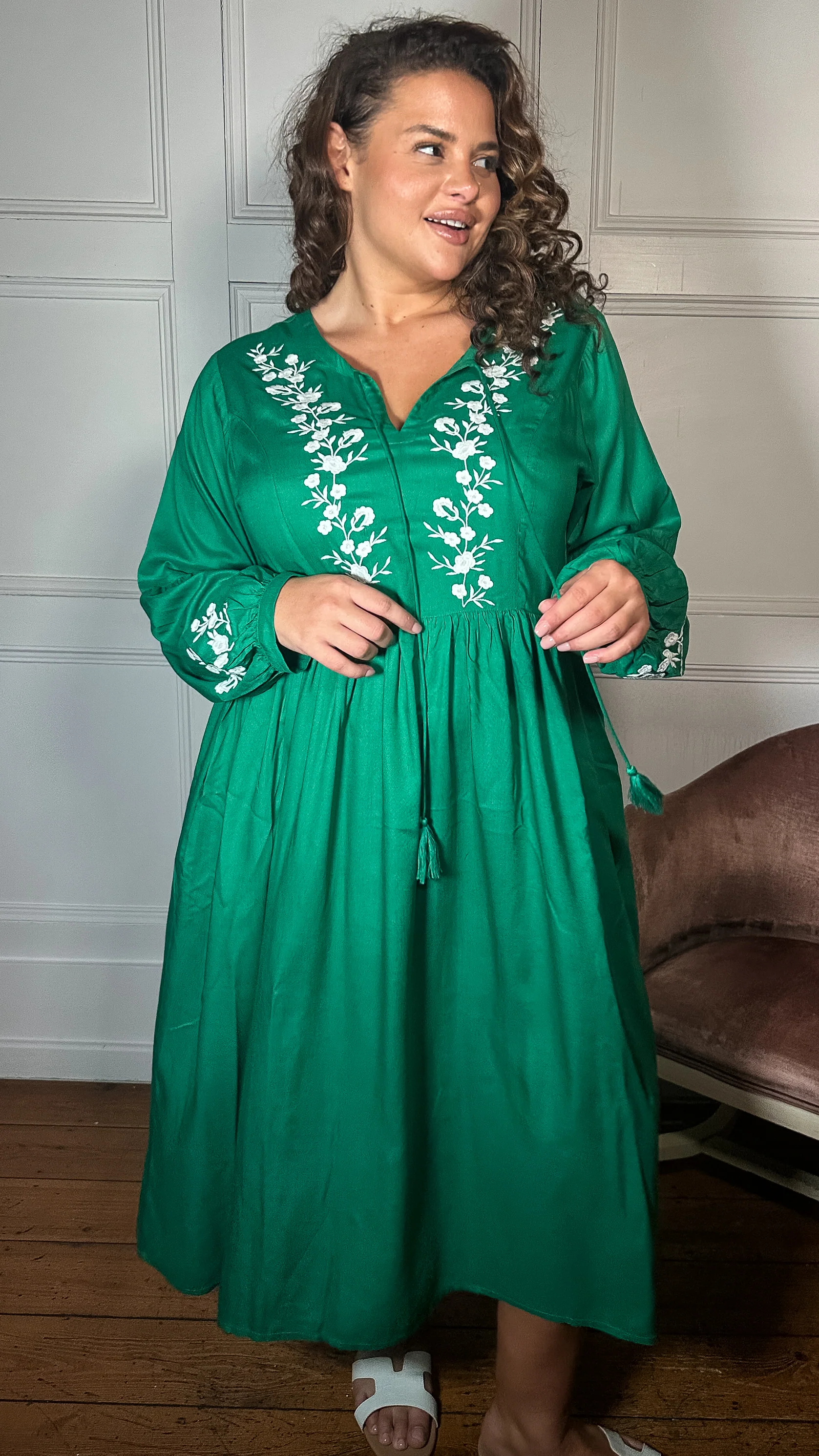 Curvewow Embroidered Tassel Tie Midi Dress Green - Image 4
