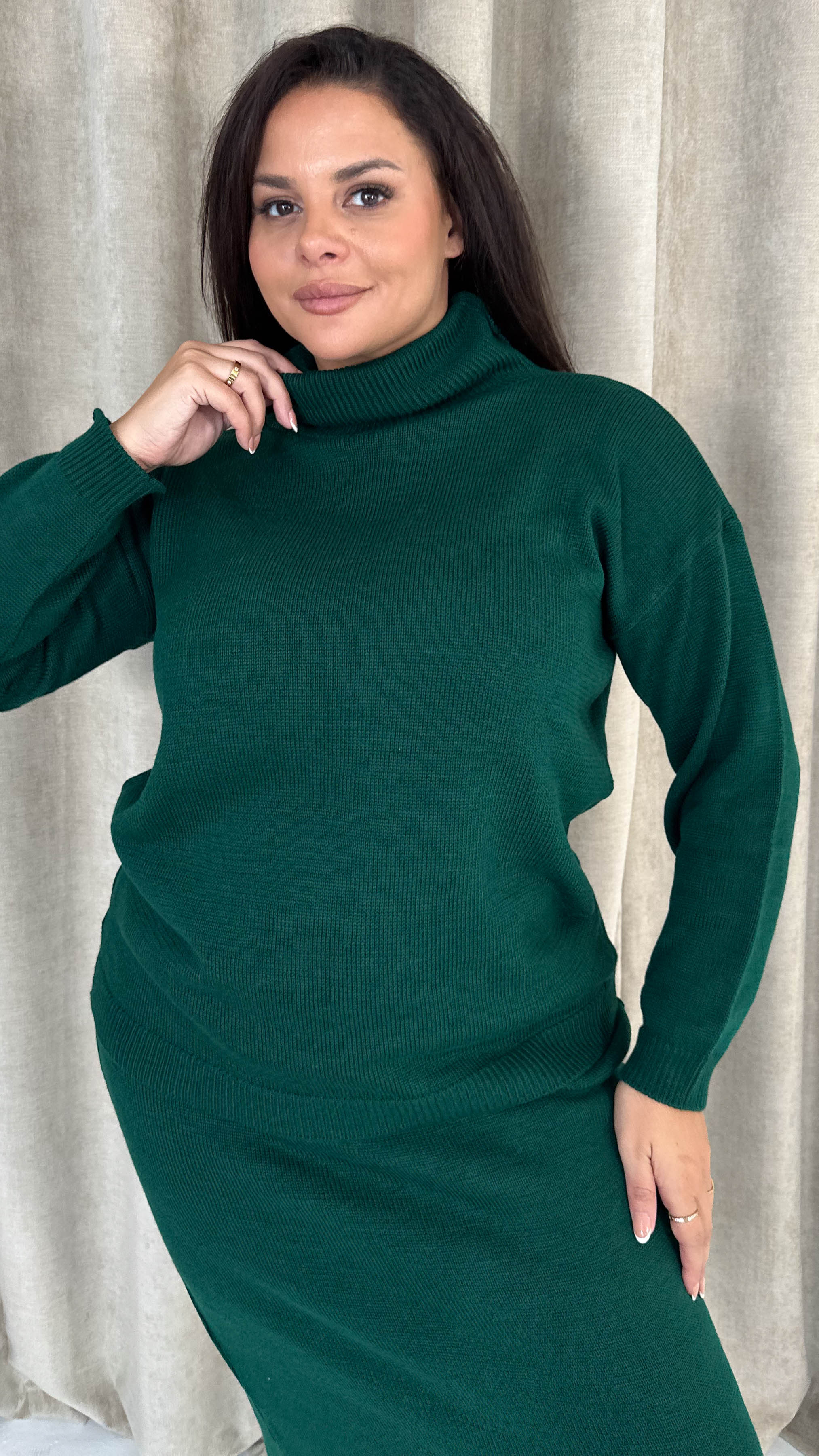 CurveWow Knitted Midi Skirt & Jumper Co-Ord Green - Image 2