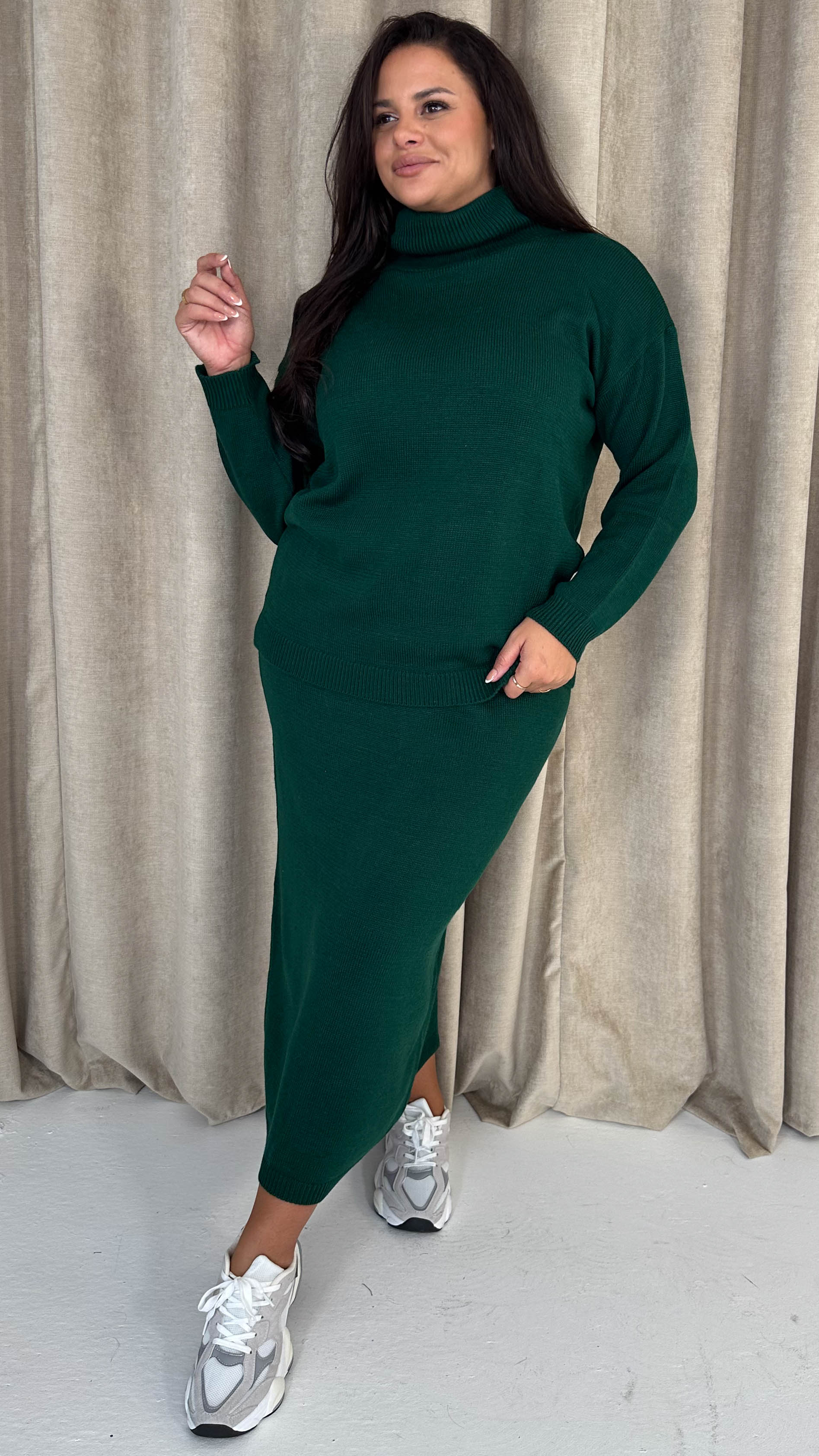 CurveWow Knitted Midi Skirt & Jumper Co-Ord Green - Image 3