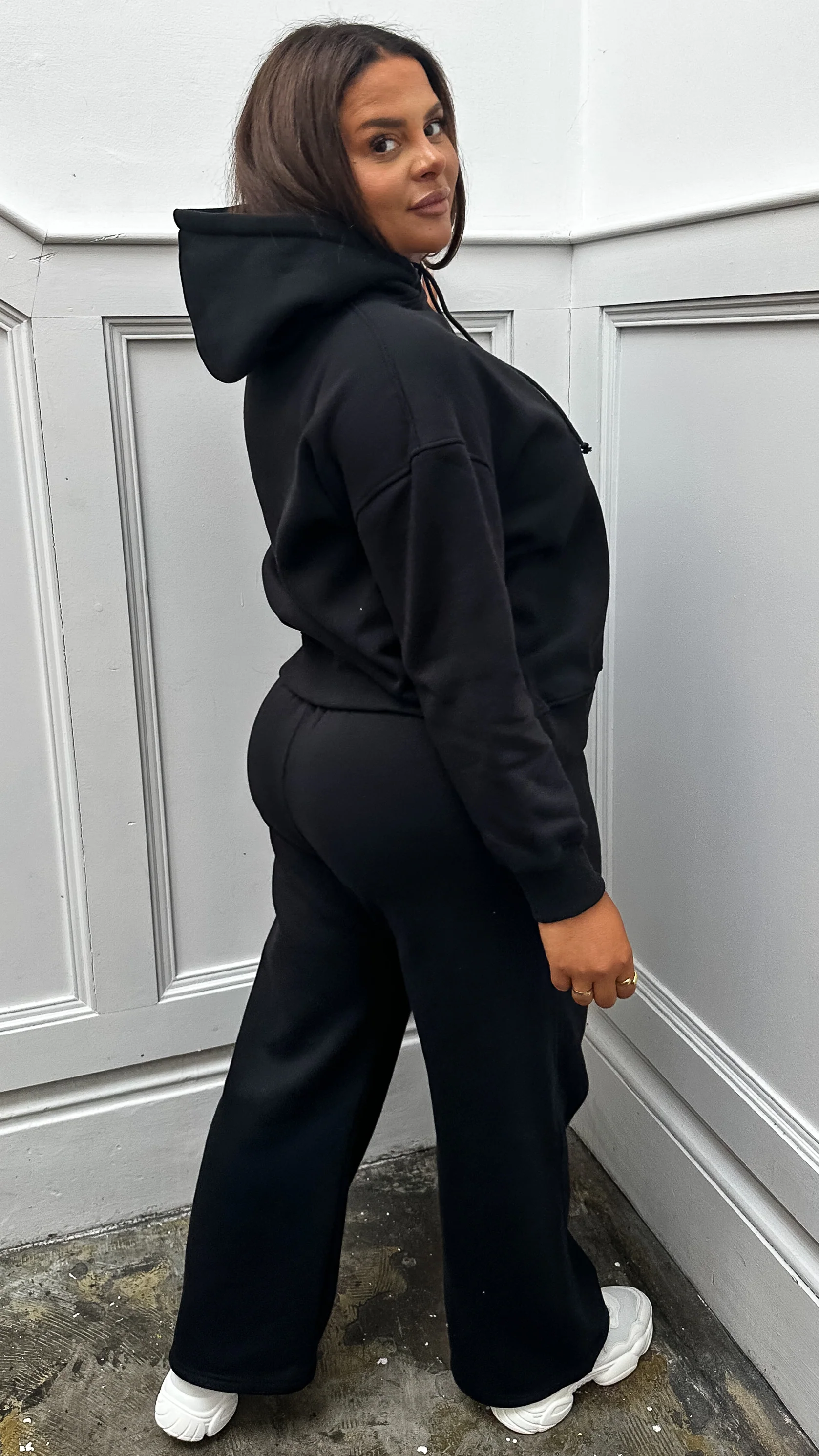 CurveWow Fleece Straight Leg Jogger Black - Image 5