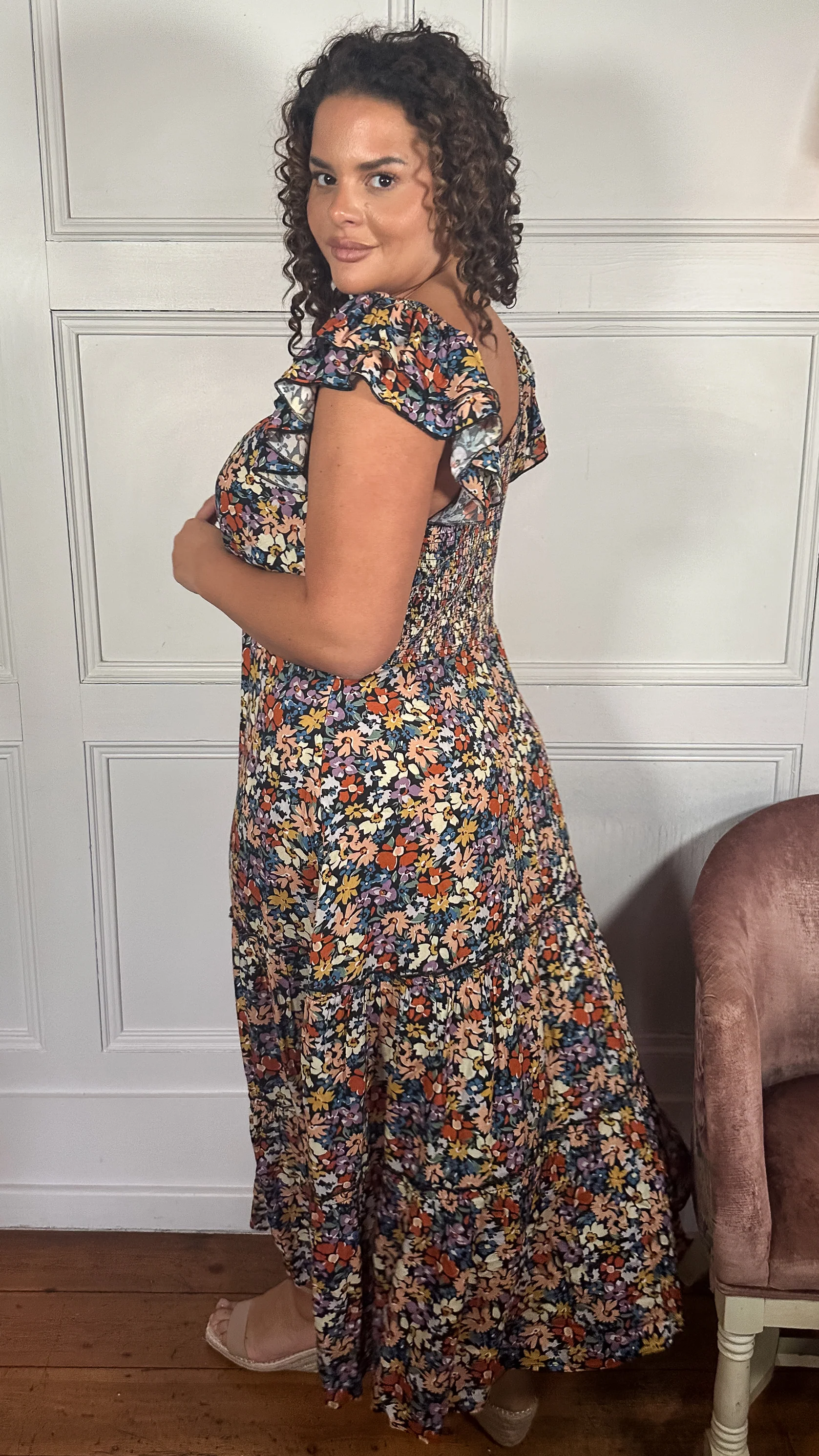 CurveWow Frill Cap Sleeve Tiered Dress Black Floral - Image 6