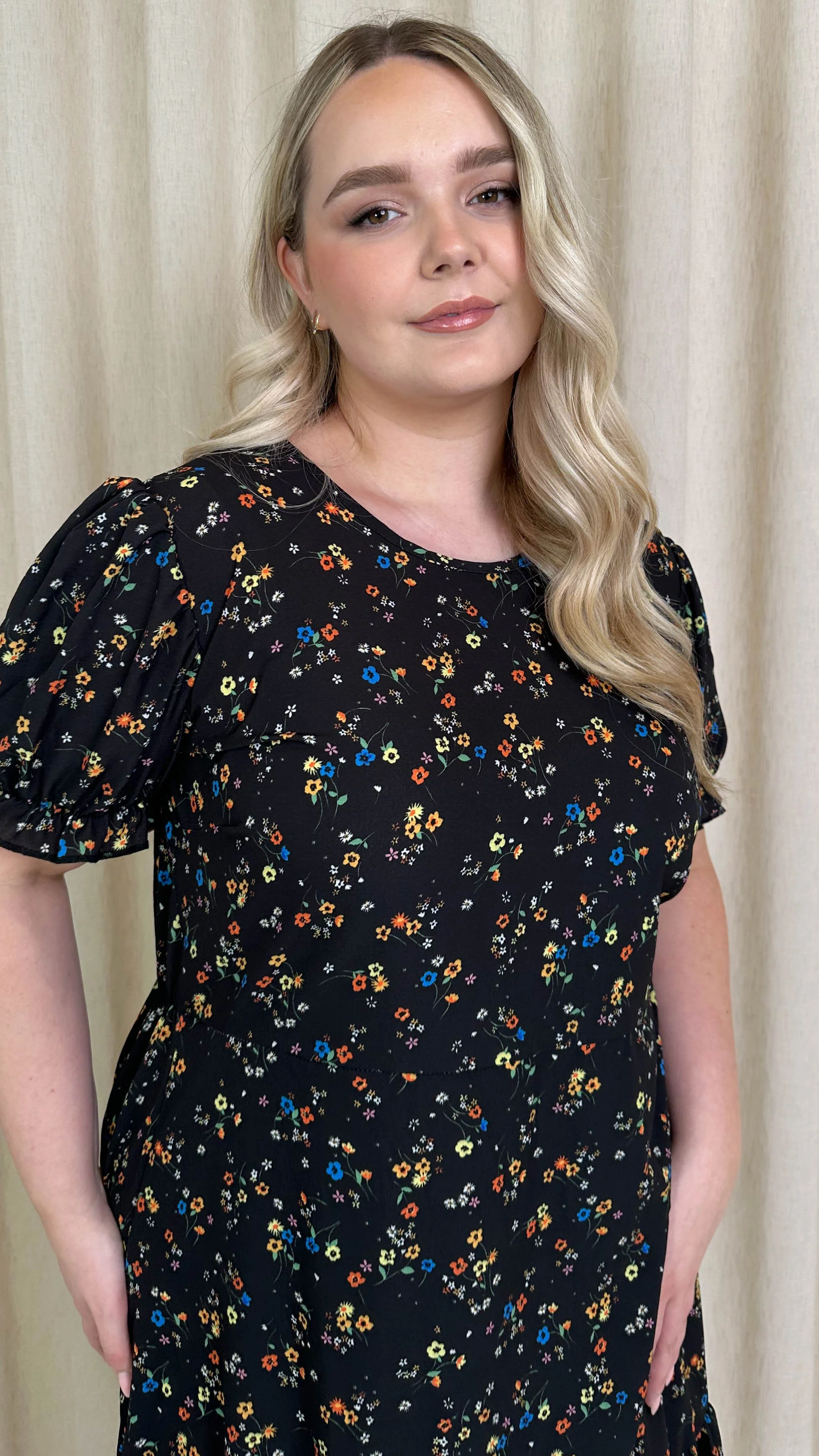 CurveWow Frill Hem Puff Sleeve Tea Dress Multi Ditsy - Image 2