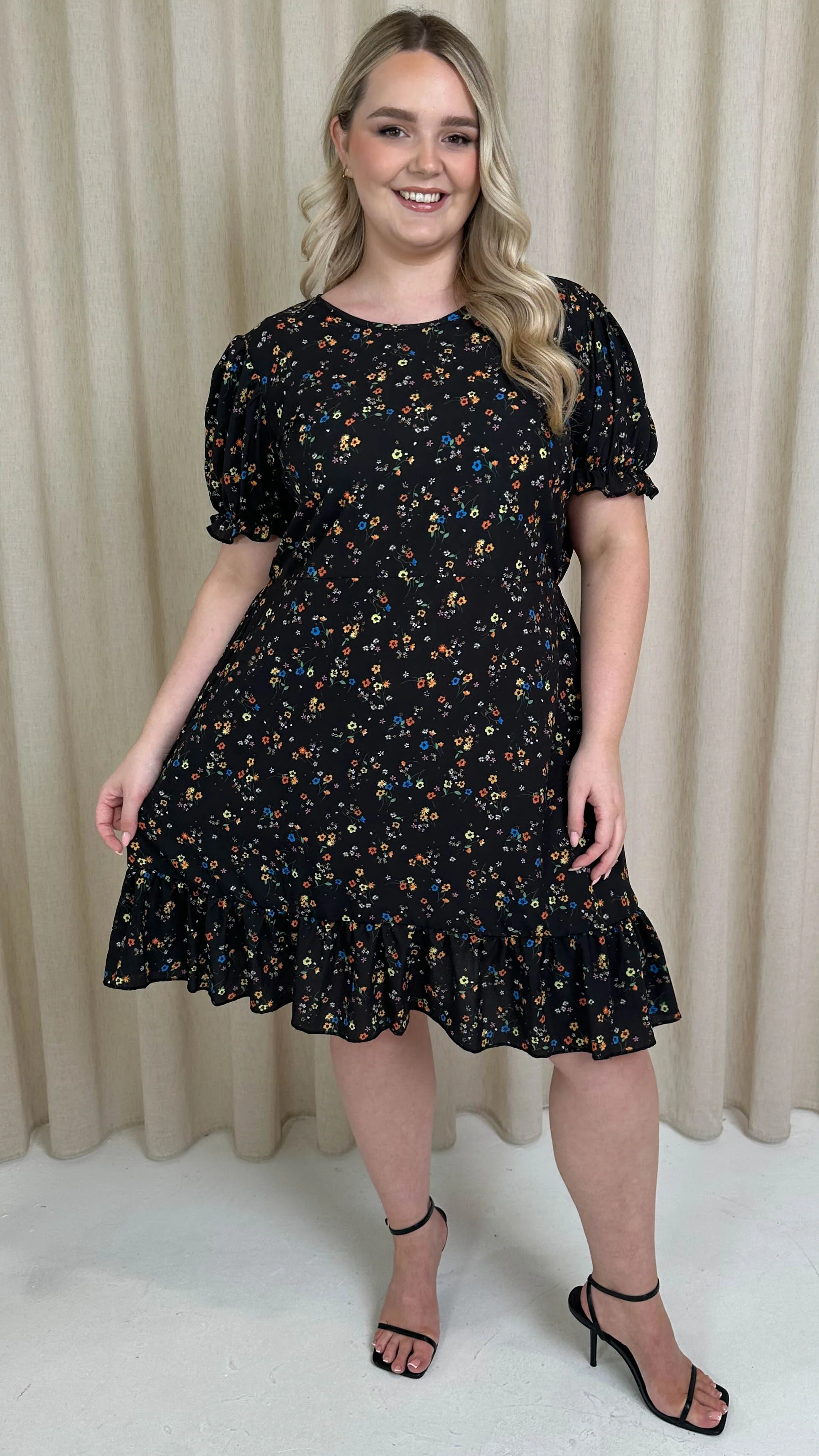 CurveWow Frill Hem Puff Sleeve Tea Dress Multi Ditsy - Image 3