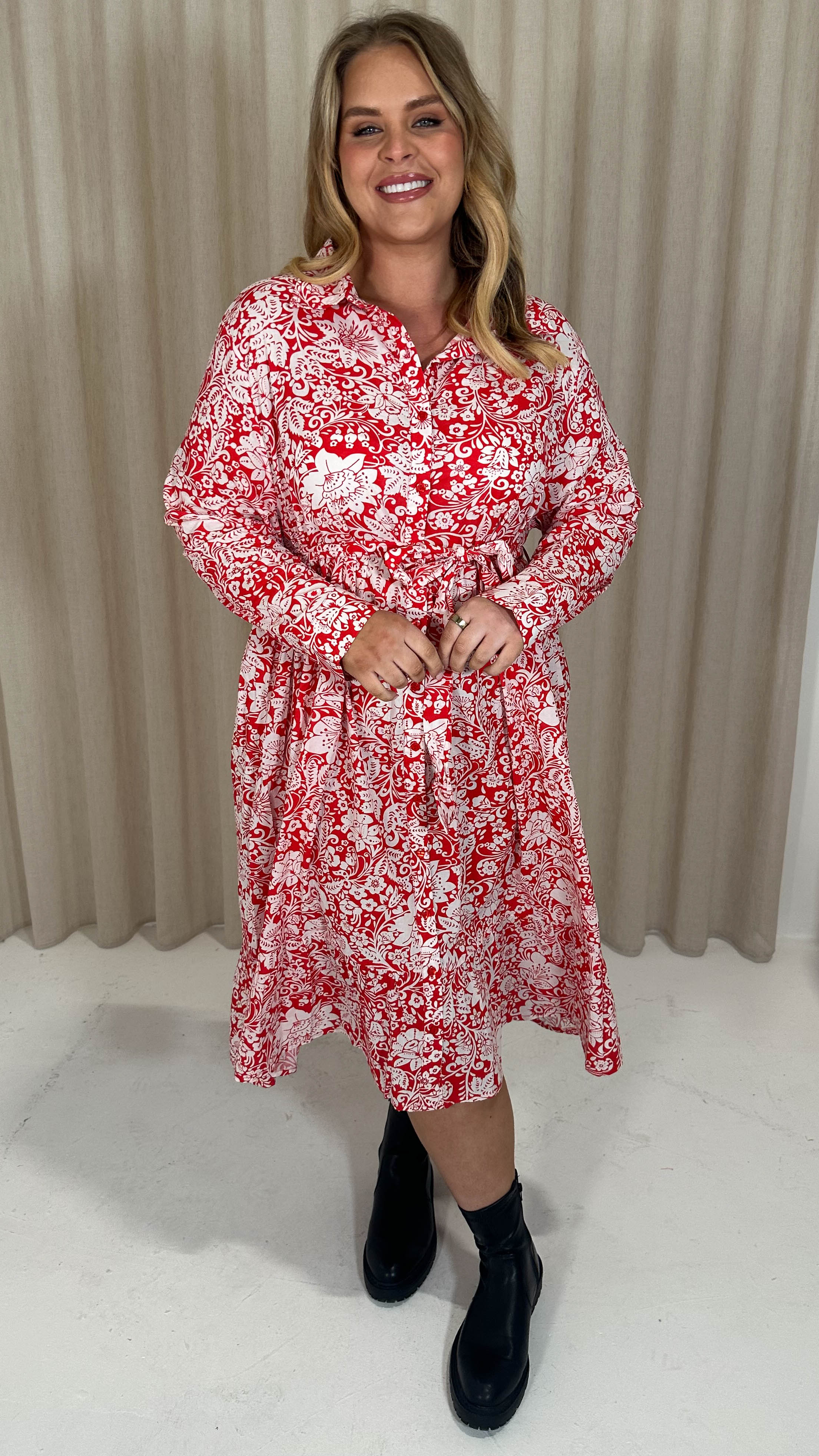CurveWow Frill Hem Tie Waist Shirt Dress Red Floral - Image 3