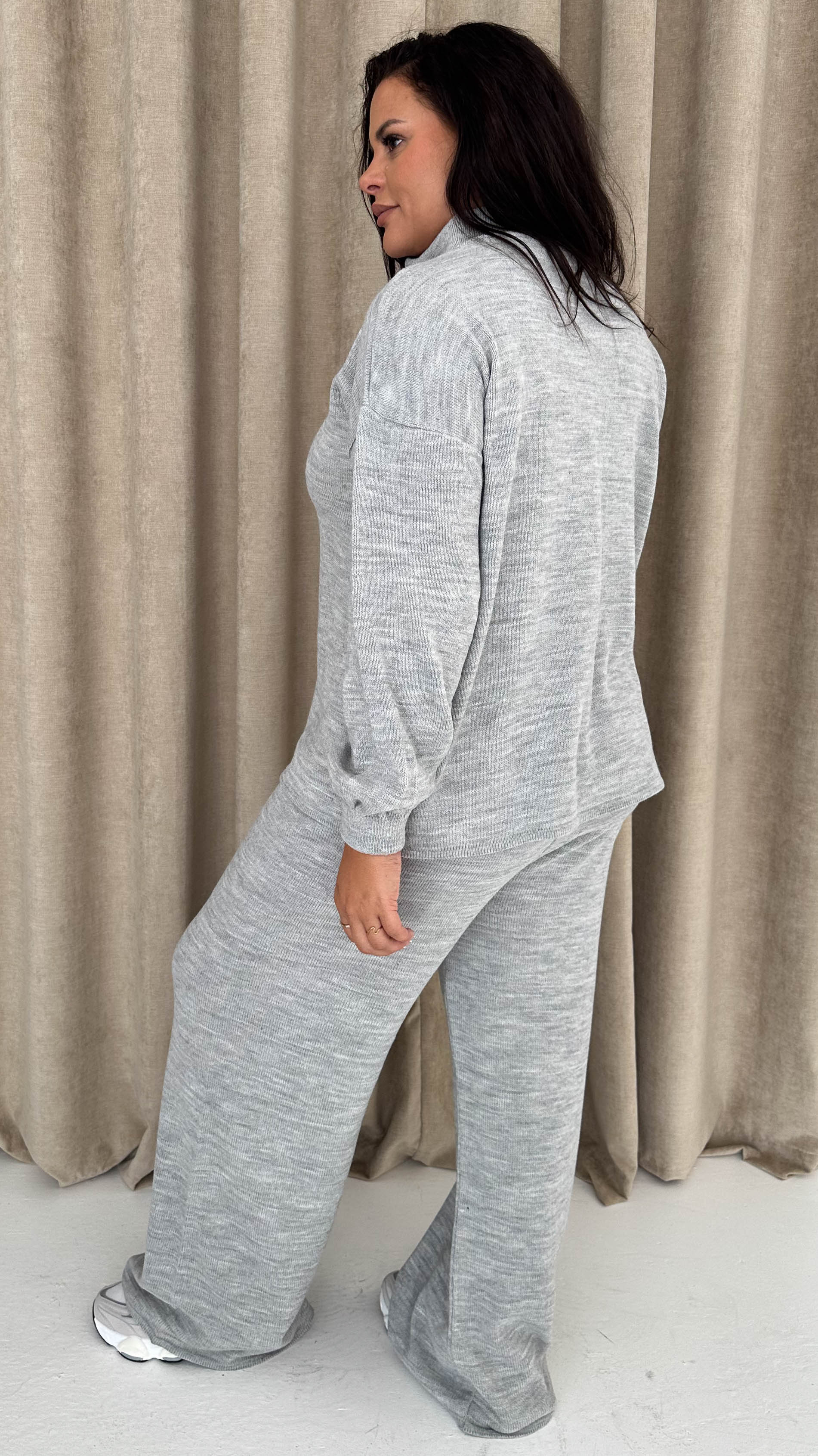 CurveWow Funnel Neck Zip Front Knitted Co-Ord Silver - Image 8