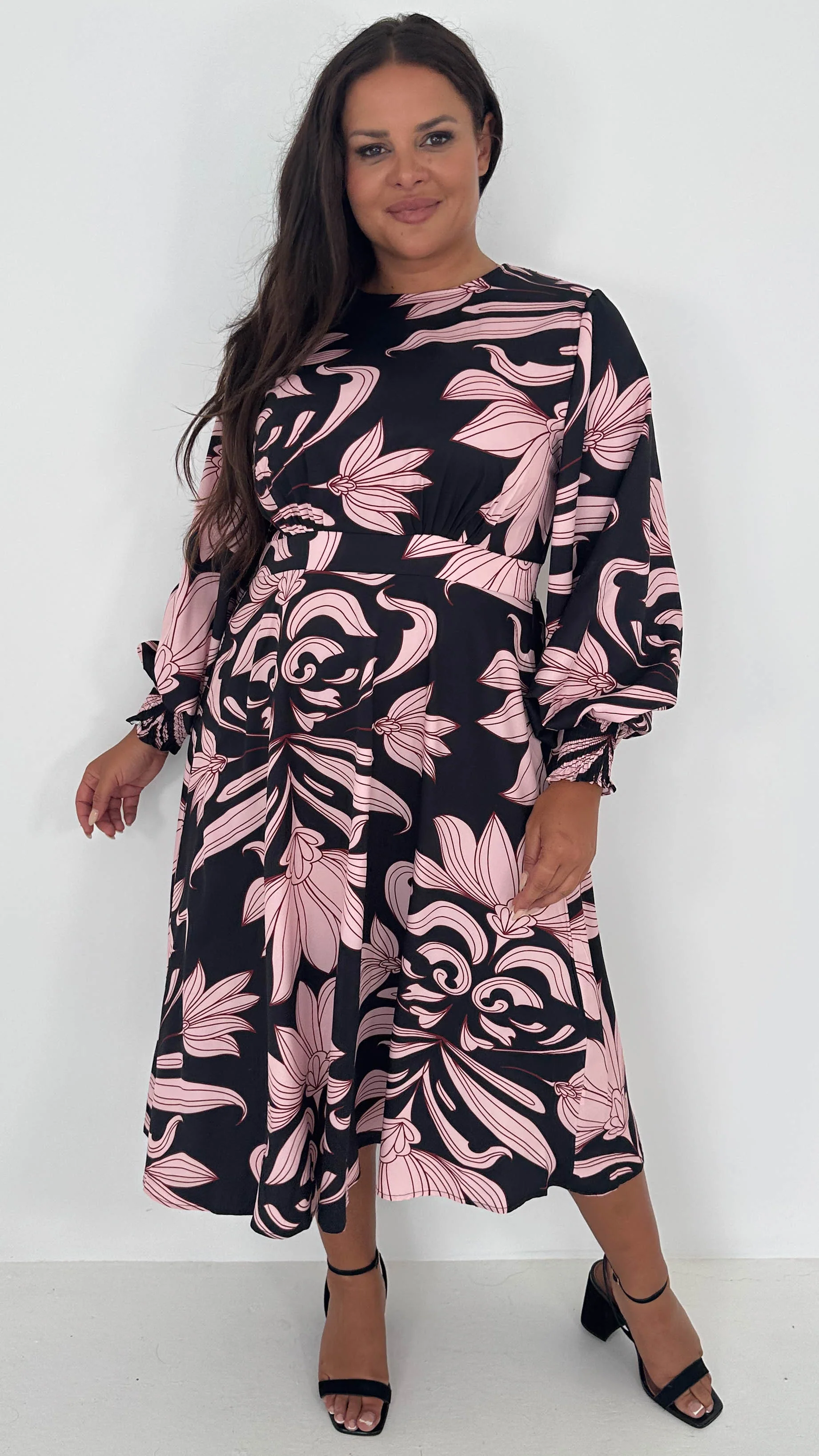CurveWow Gathered Front Midi Dress Pink & Black Floral - Image 4