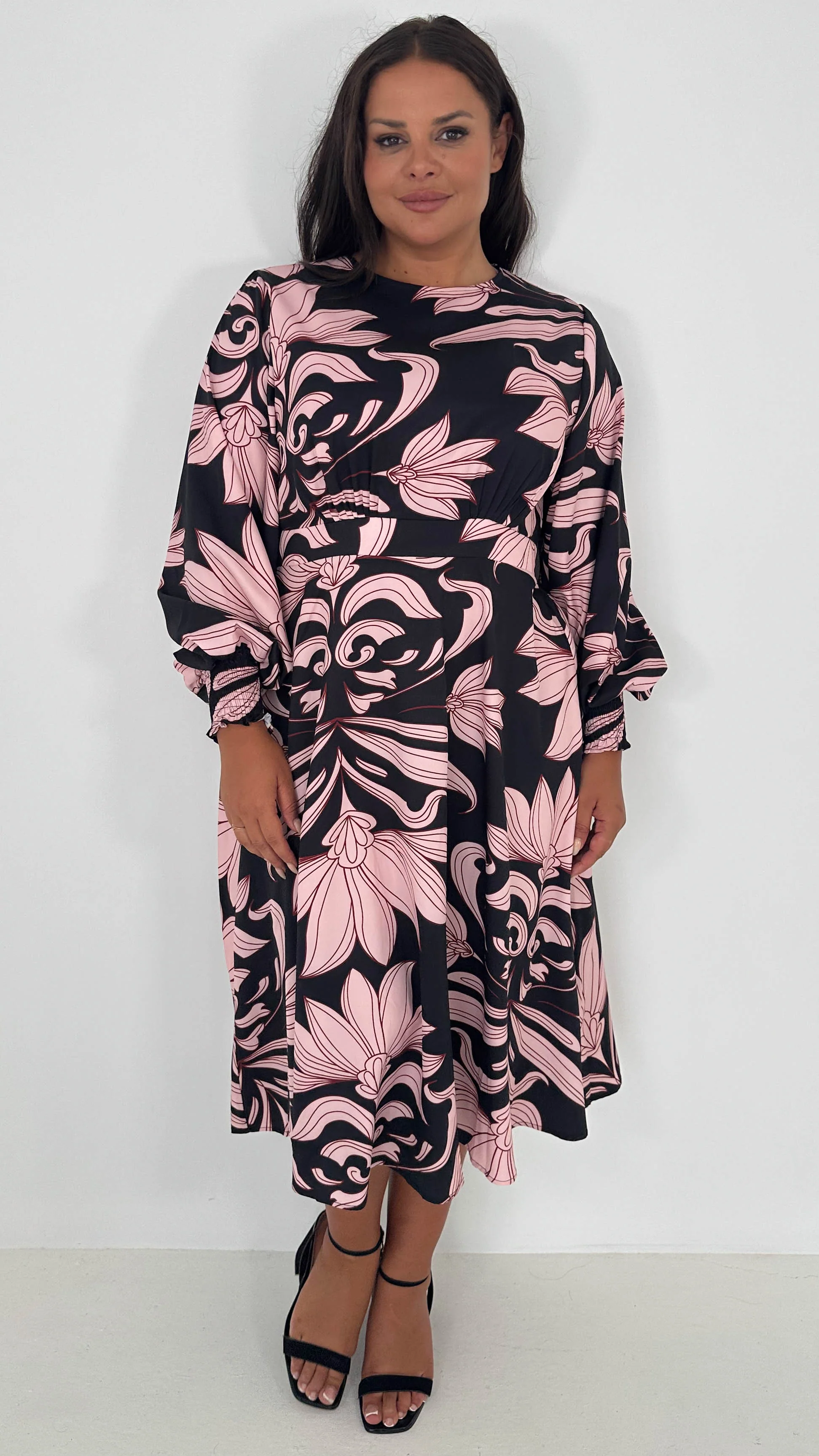 CurveWow Gathered Front Midi Dress Pink & Black Floral - Image 5