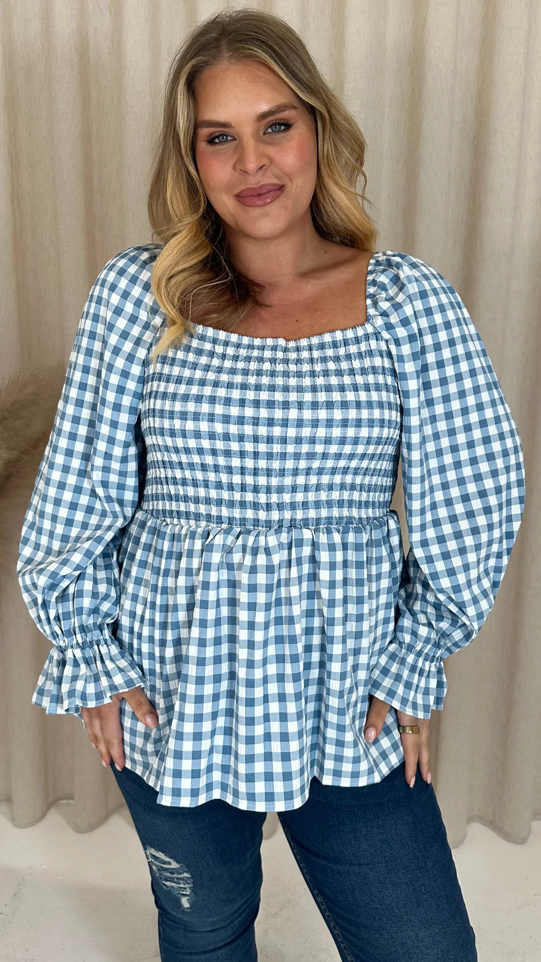 CurveWow Gingham Shirred Top Blue - Image 3