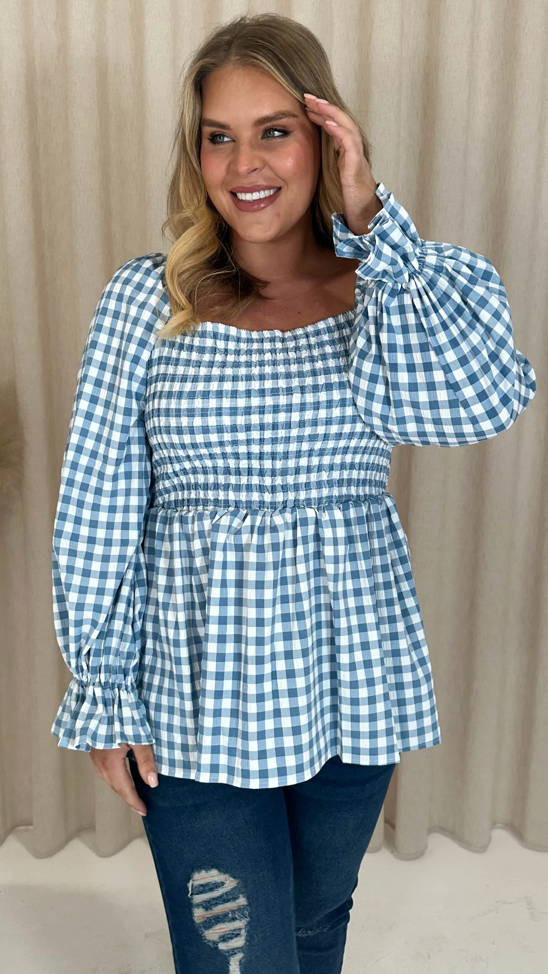 CurveWow Gingham Shirred Top Blue - Image 5