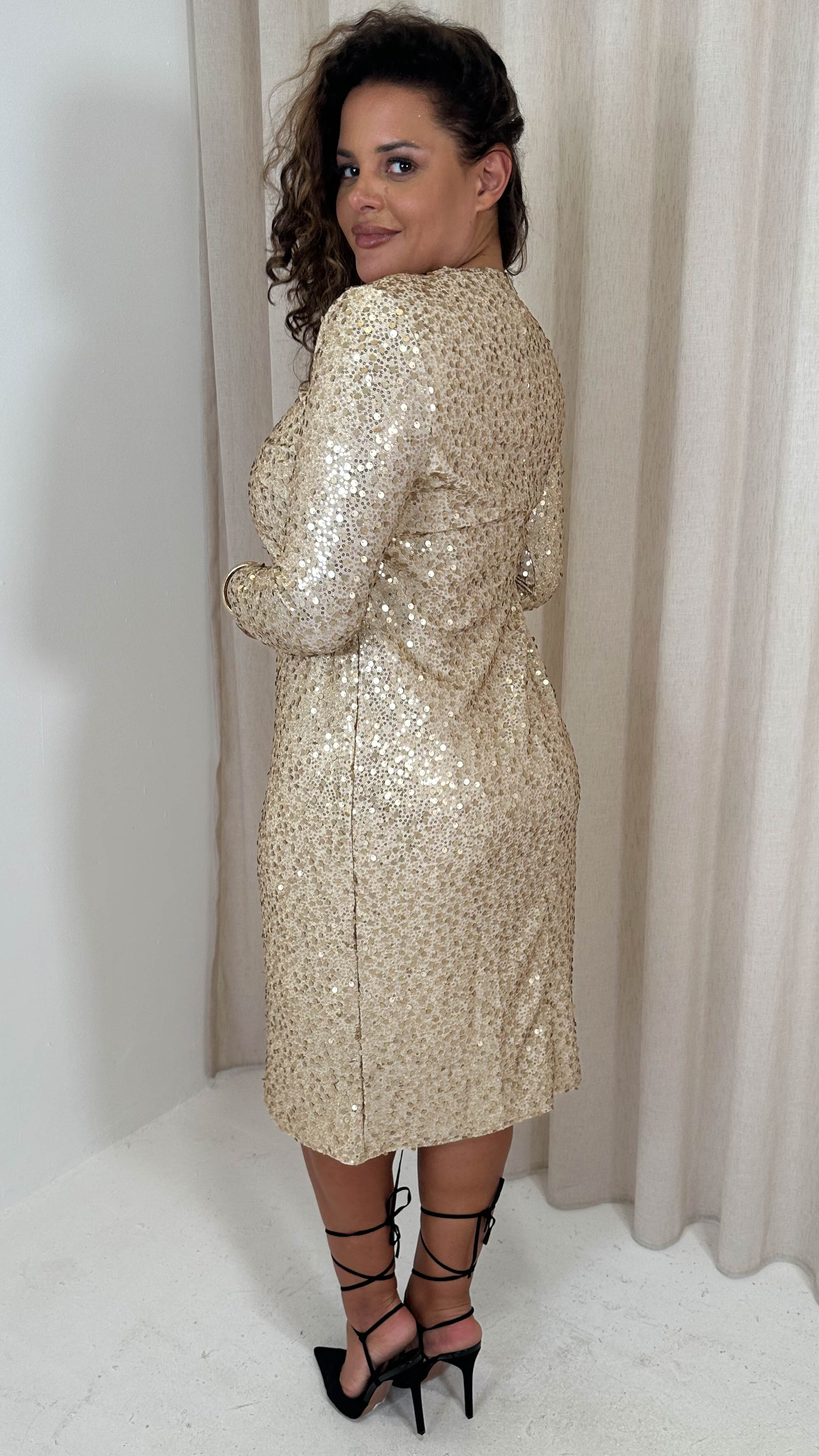 CurveWow Gold Longline Shift Dress - Image 9