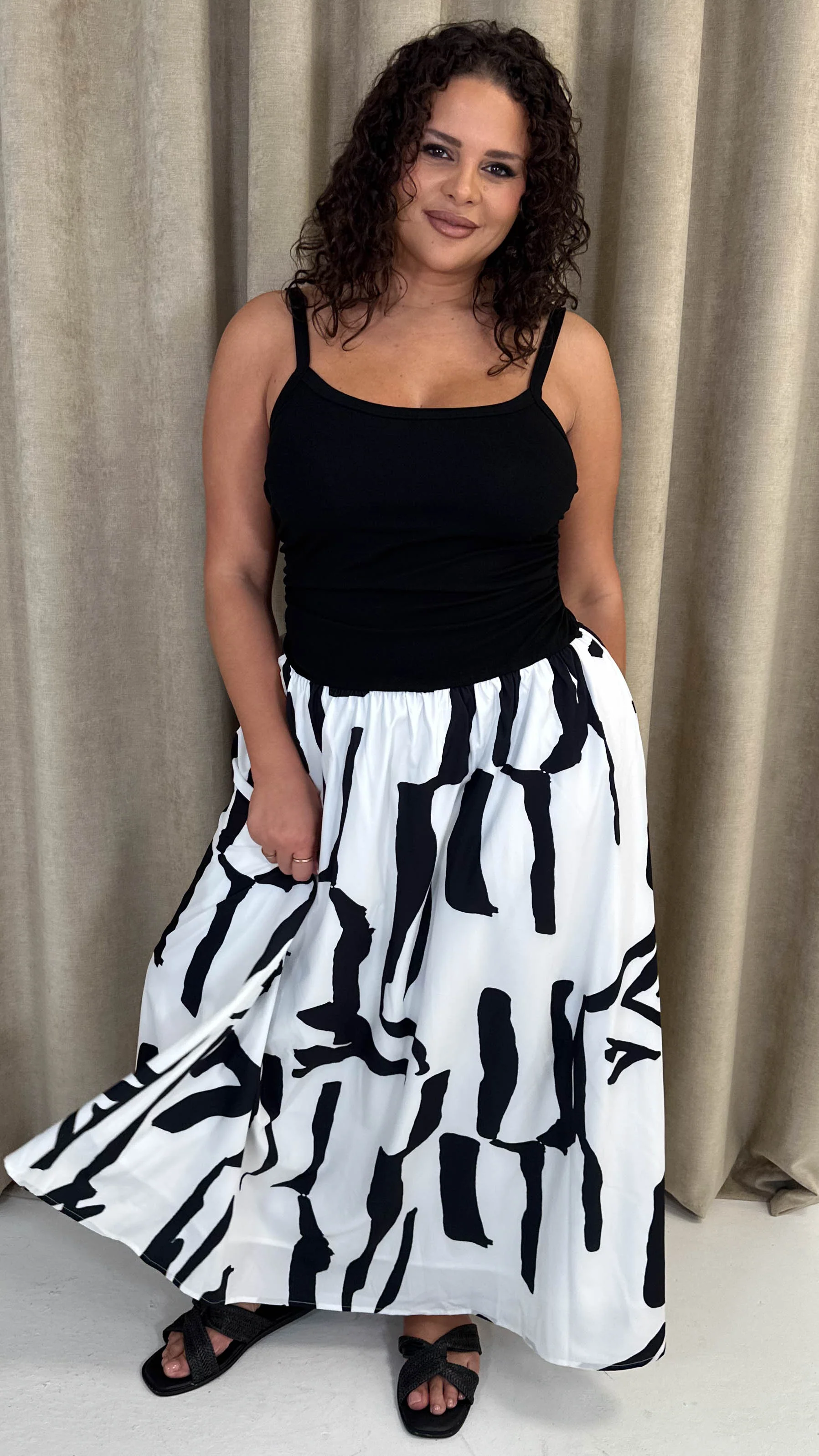 CurveWow Jersey Cami Maxi Dress Mono - Image 4