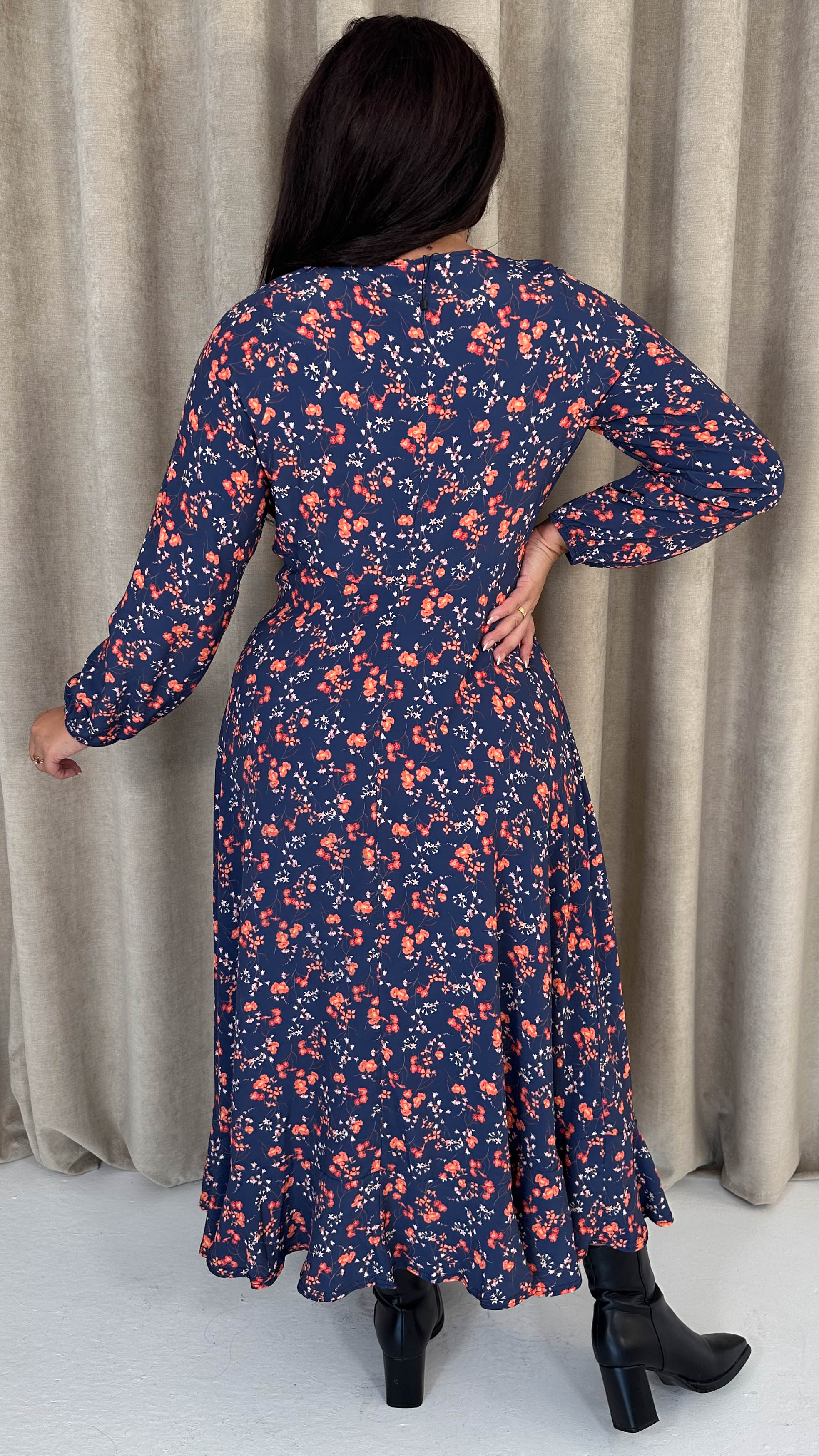 CurveWow Lace Front Frill Hem Midi Dress Navy Floral - Image 8