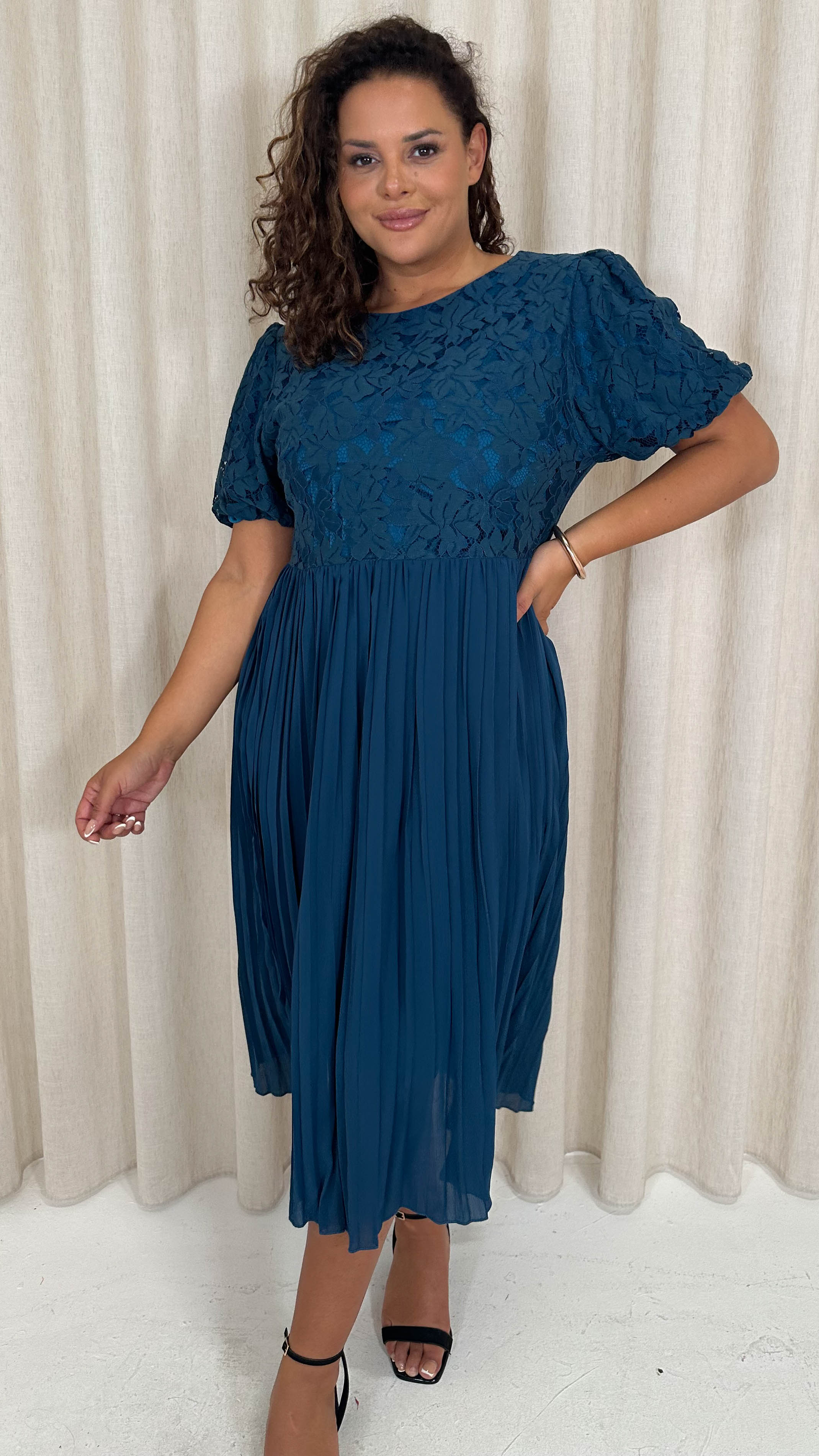 CurveWow Lace Top Pleated Dress Teal - Image 5
