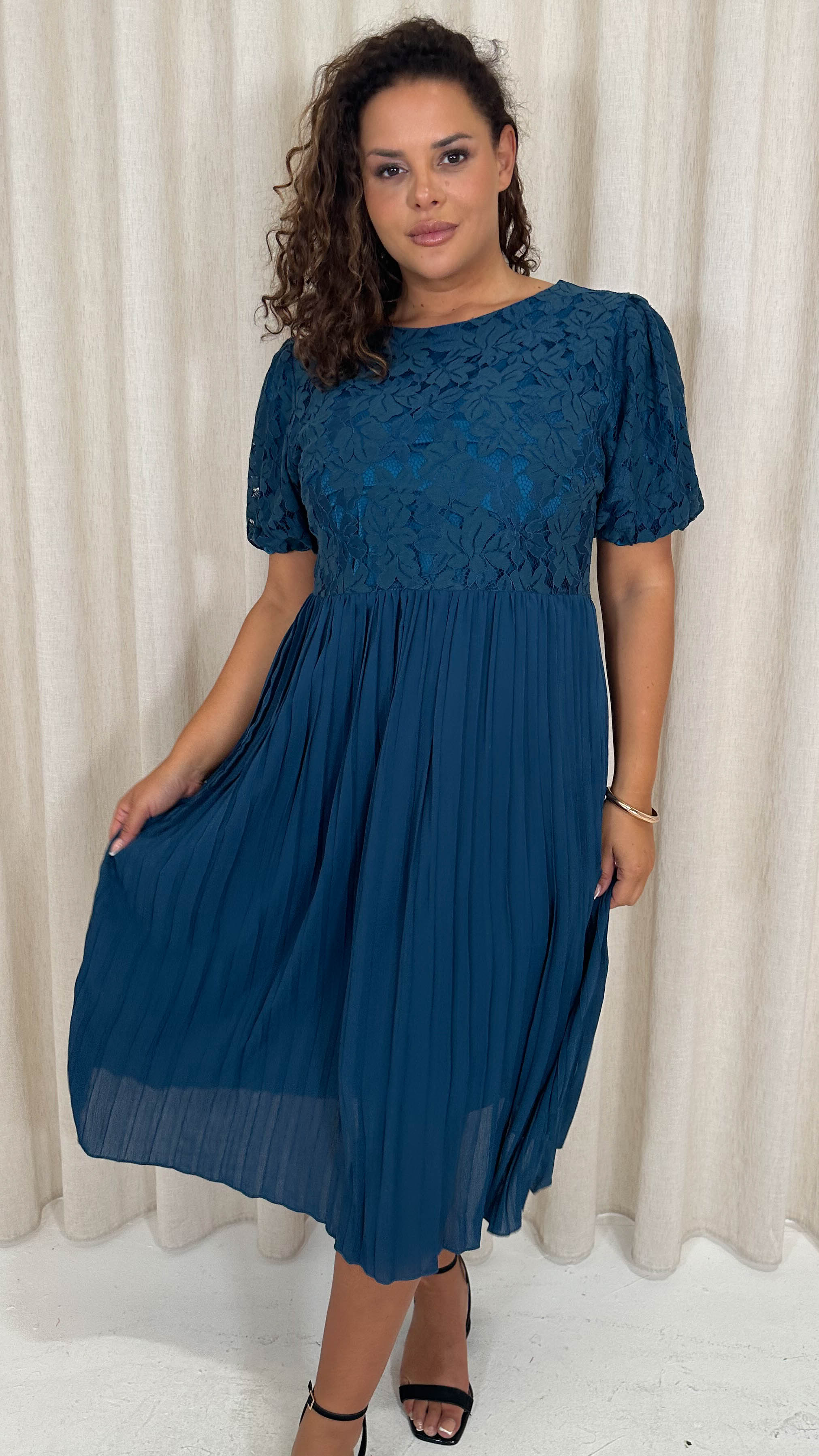 CurveWow Lace Top Pleated Dress Teal - Image 6