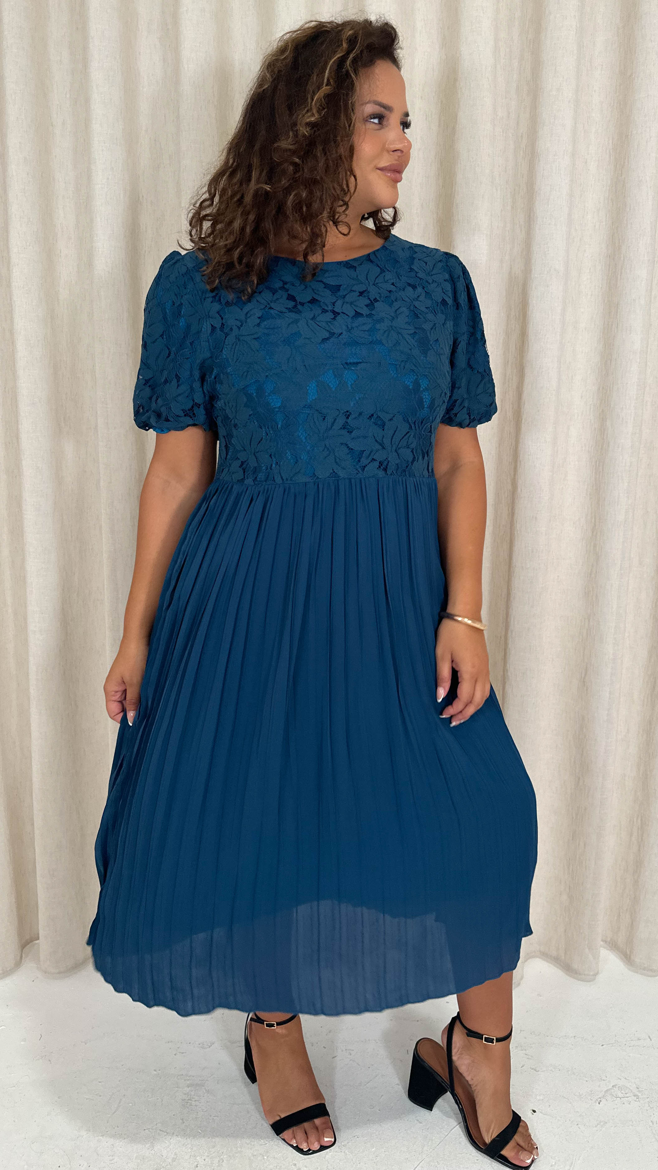 CurveWow Lace Top Pleated Dress Teal - Image 7