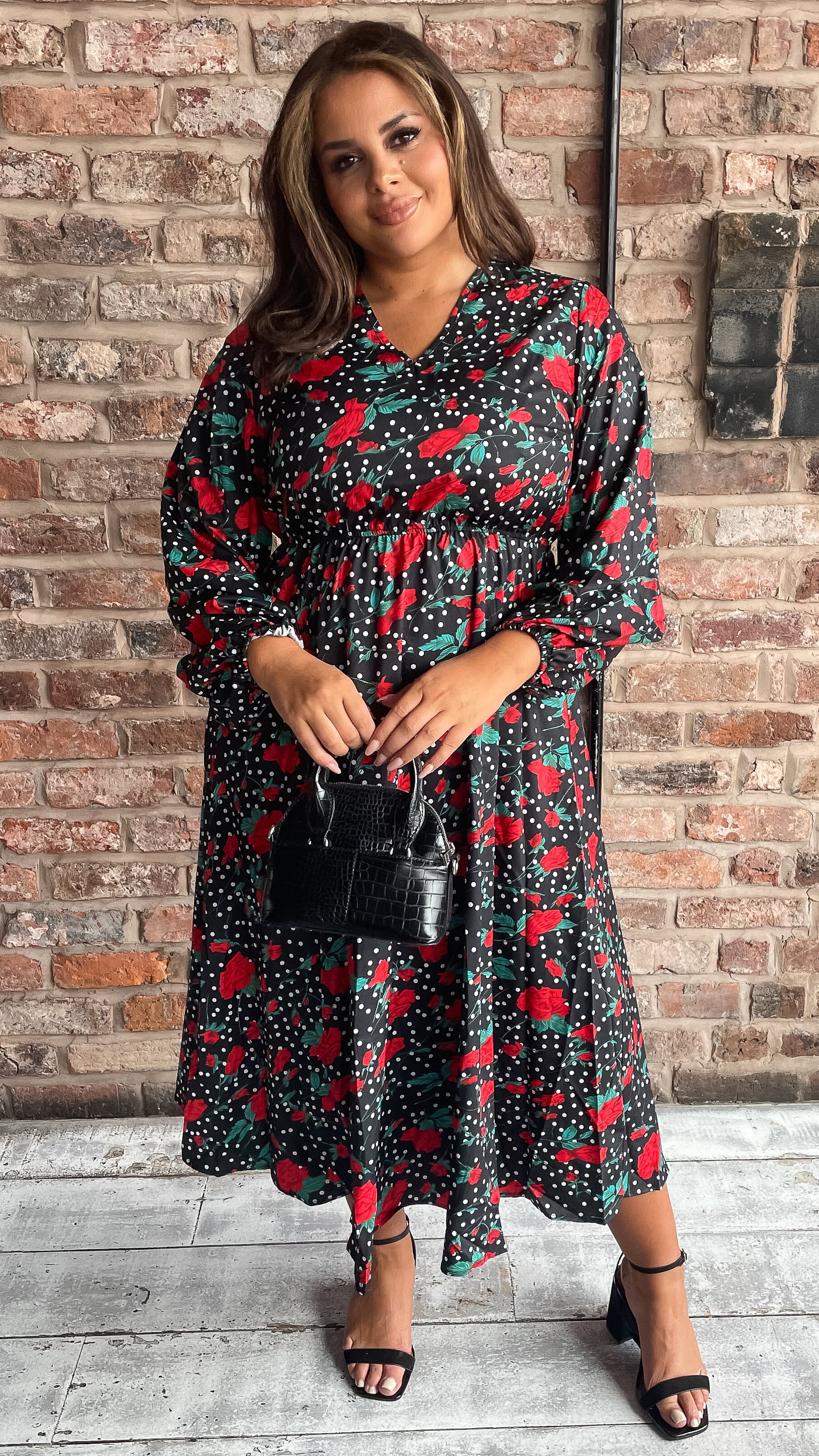 CurveWow Long Sleeve Floral V Neck Midaxi Dress Black/Red - Image 4