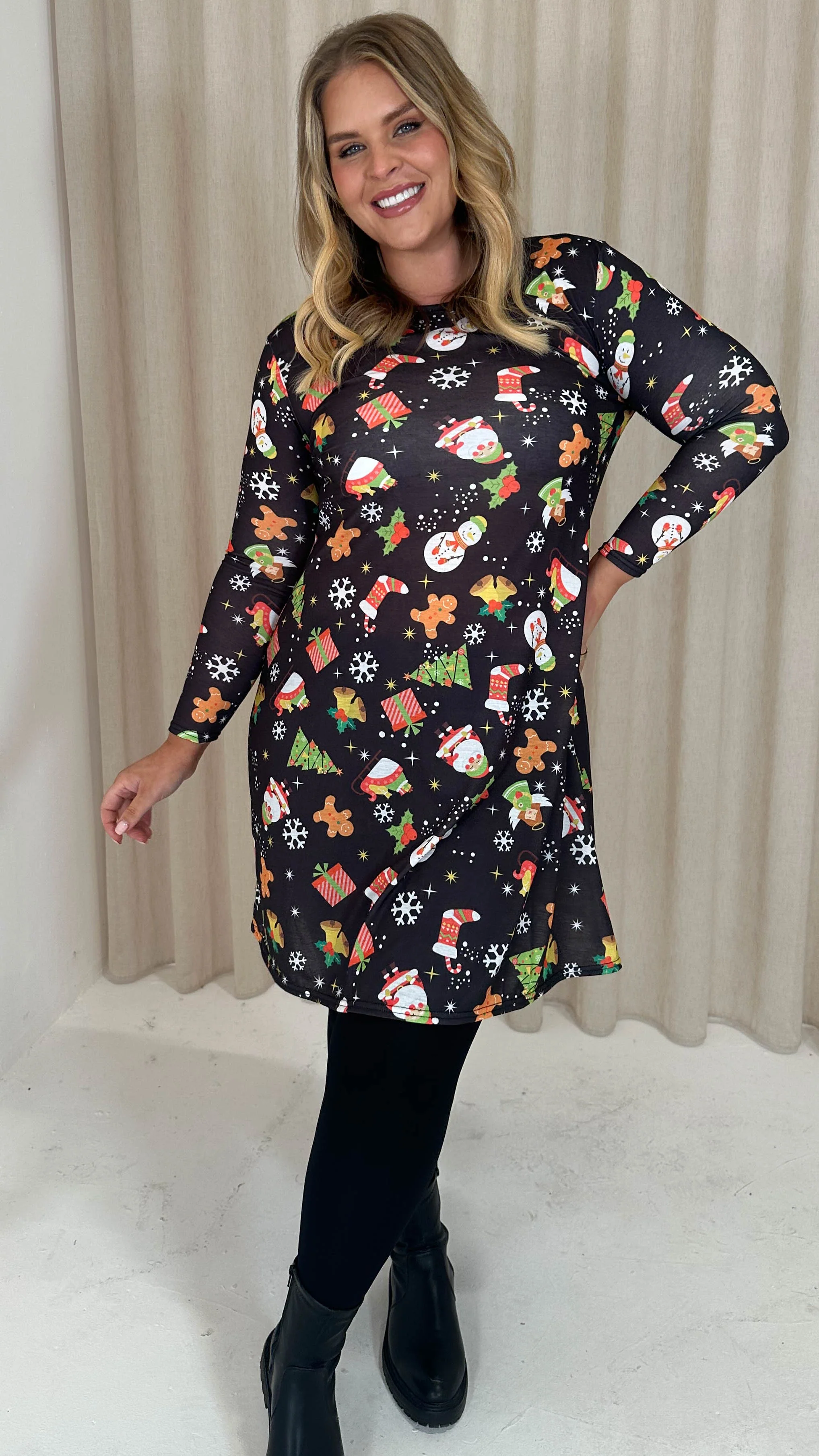 CurveWow Long Sleeve Swing Dress Black Christmas Print - Image 6