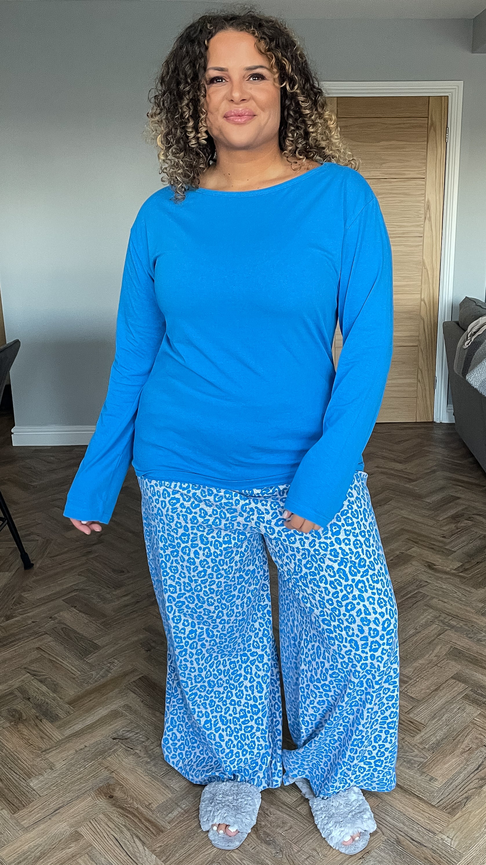 CurveWow Long Sleeved PJ Set With Blue Leopard Print Bottoms - Image 4