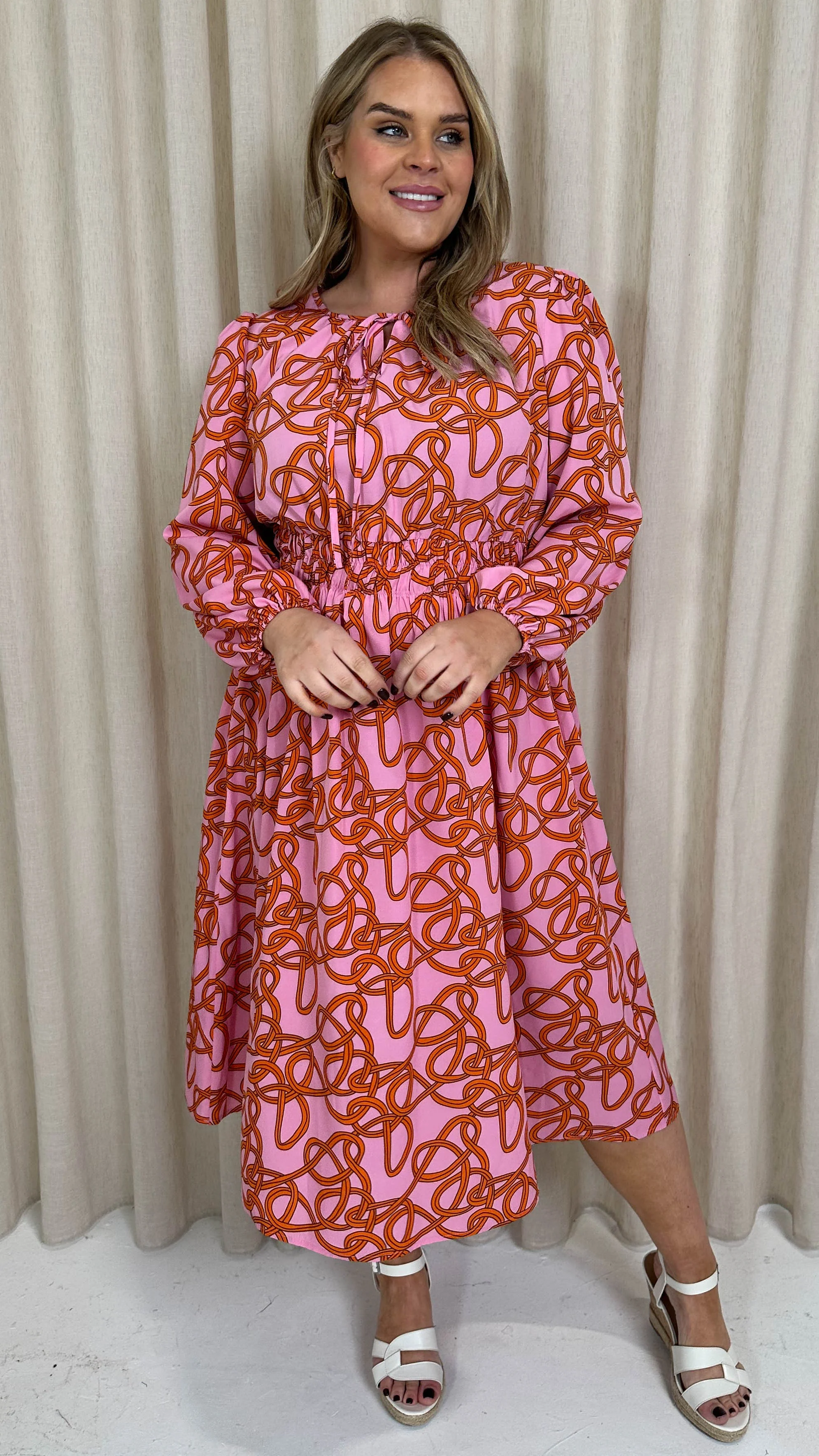 CurveWow Keyhole Front Dress Pink Chain - Image 4