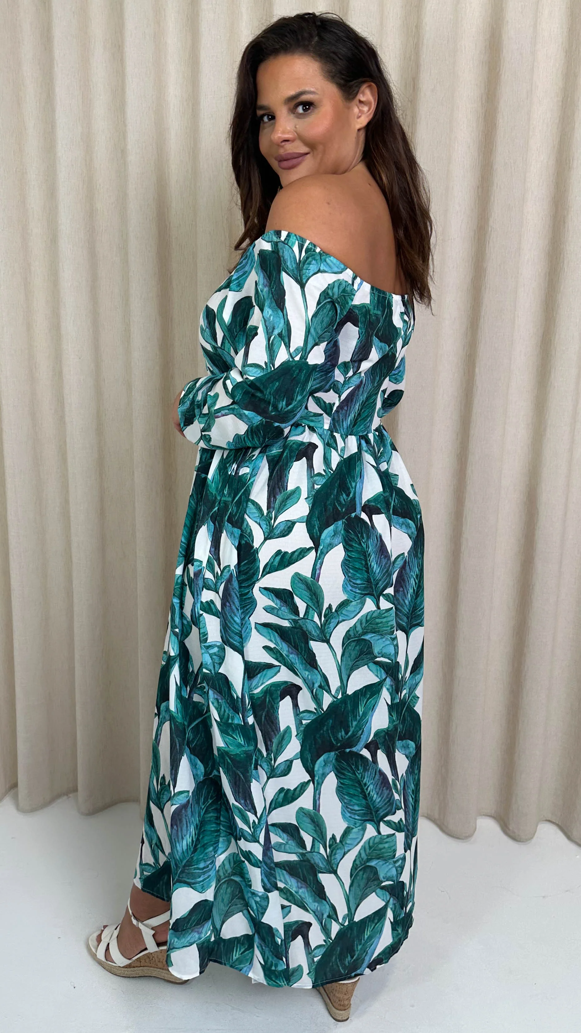 CurveWow Printed Bardot Maxi Dress Leaf Print - Image 9