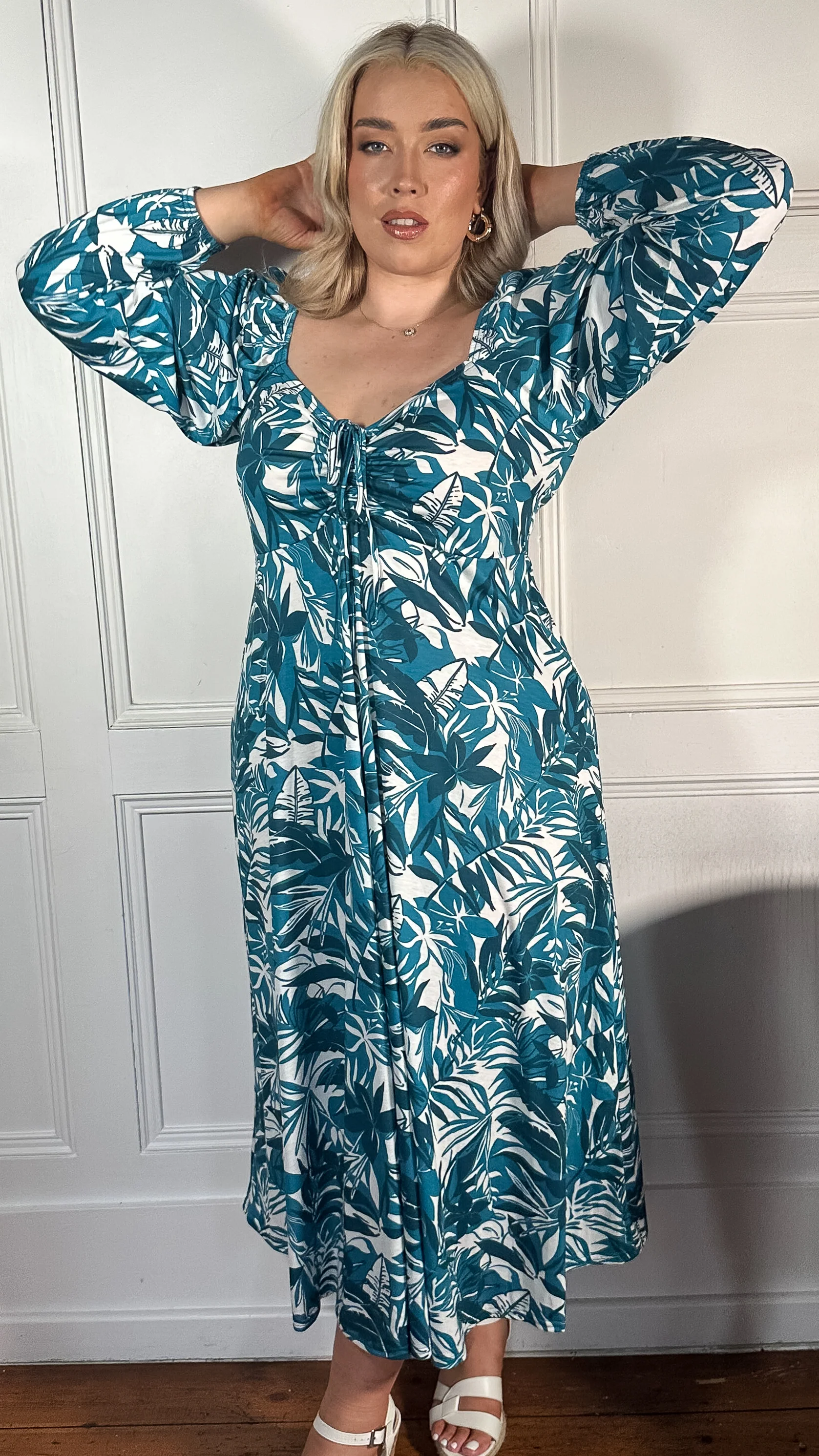 CurveWow Milkmaid Maxi Dress Teal Tropical - Image 2