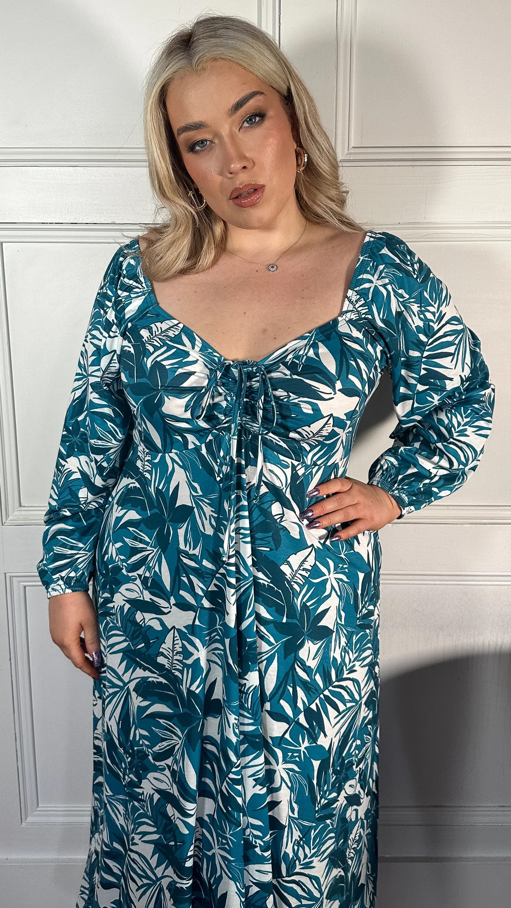 CurveWow Milkmaid Maxi Dress Teal Tropical - Image 3