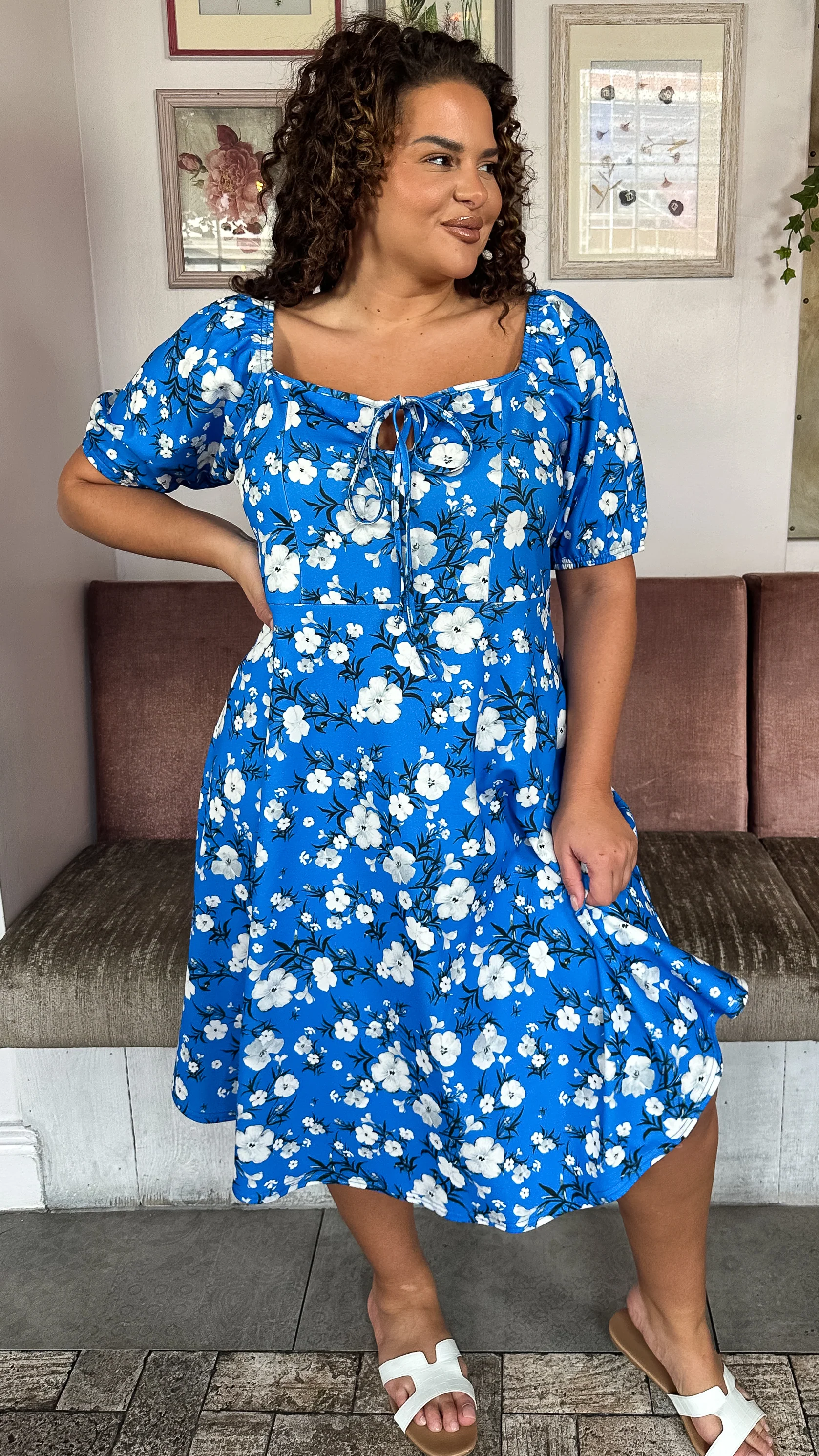 CurveWow Milkmaid Midi Dress Blue Floral - Image 4