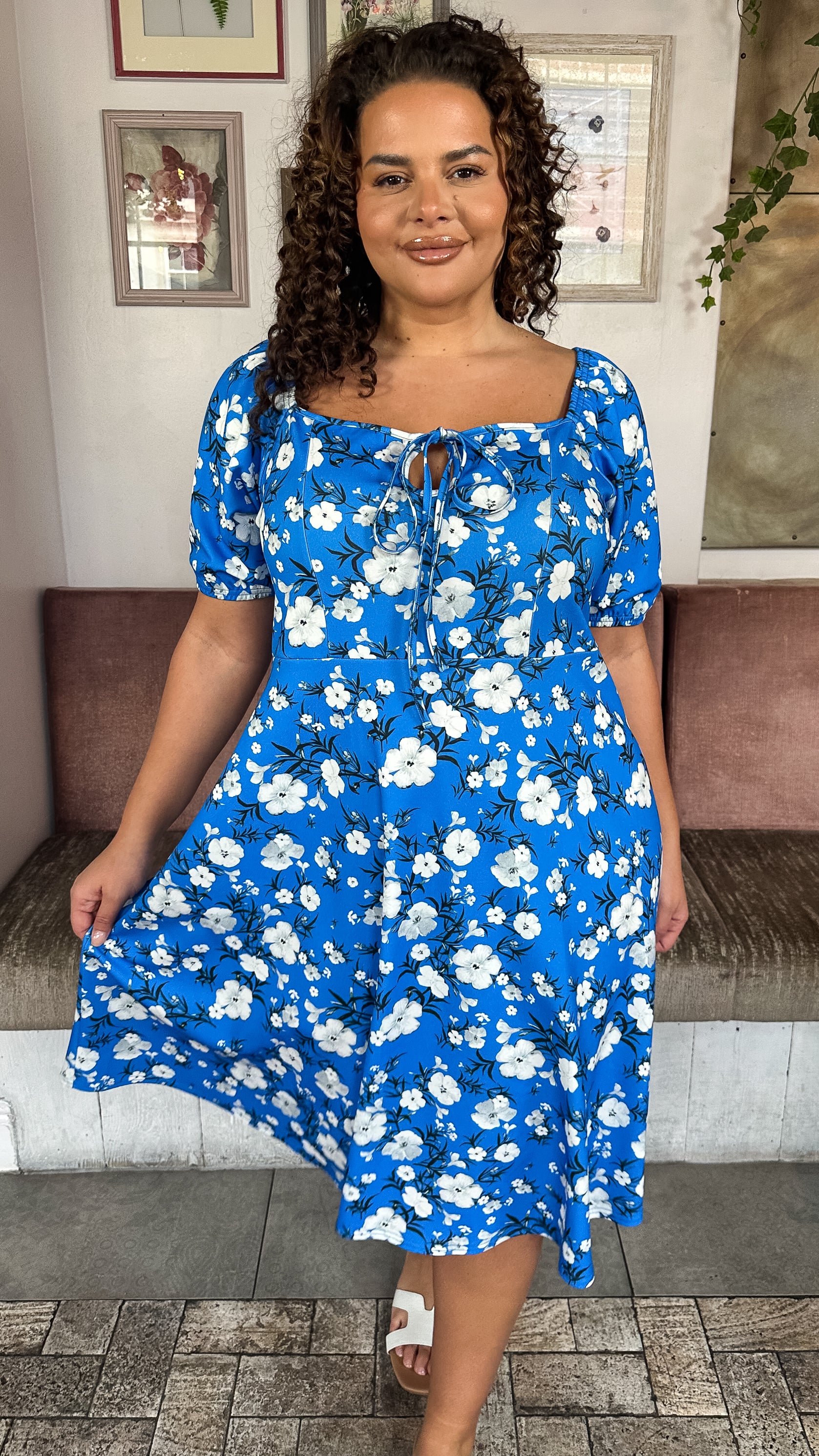 CurveWow Milkmaid Midi Dress Blue Floral - Image 5