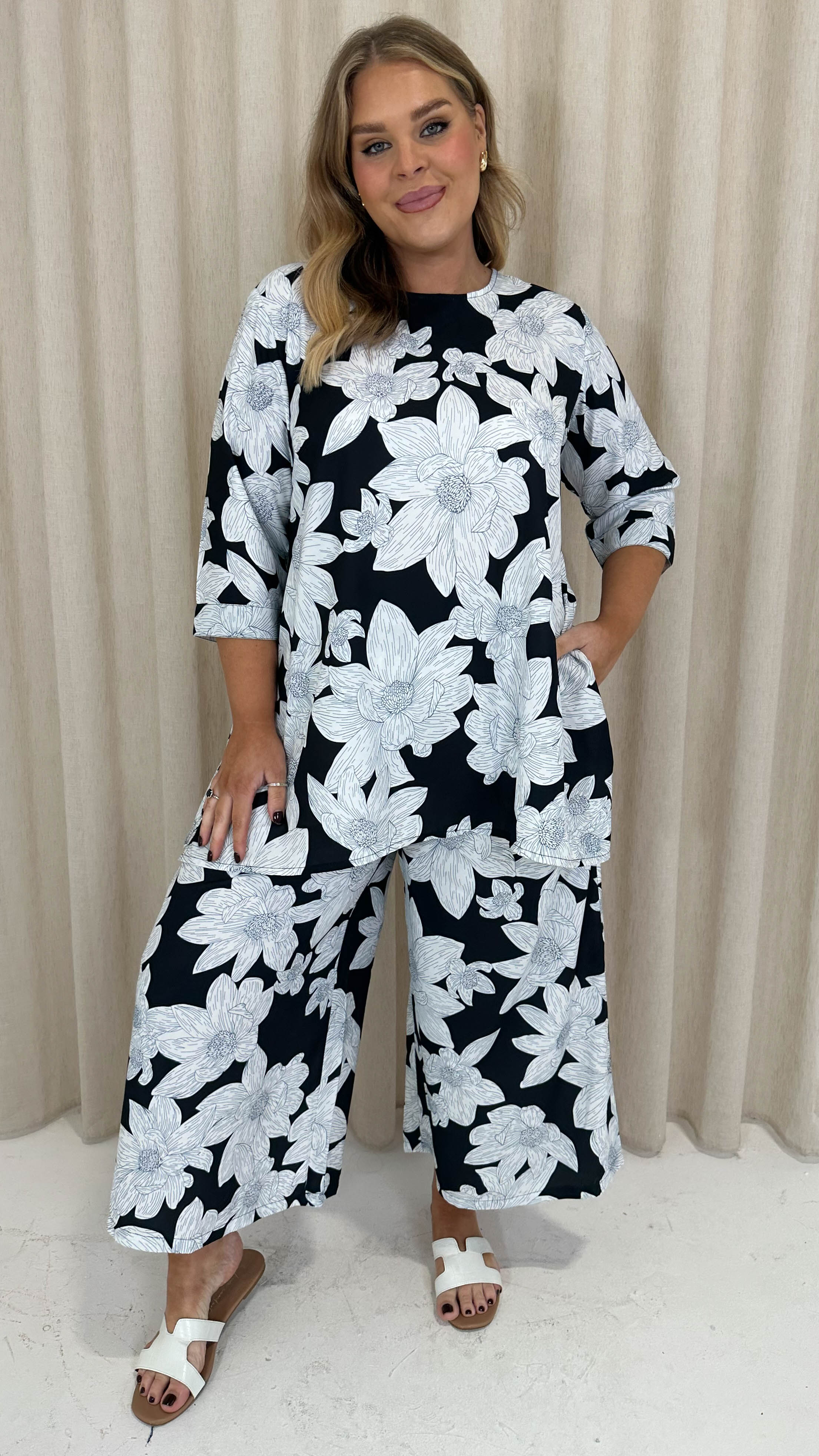 CurveWow Mono Printed Wide Leg Trouser Floral - Image 8