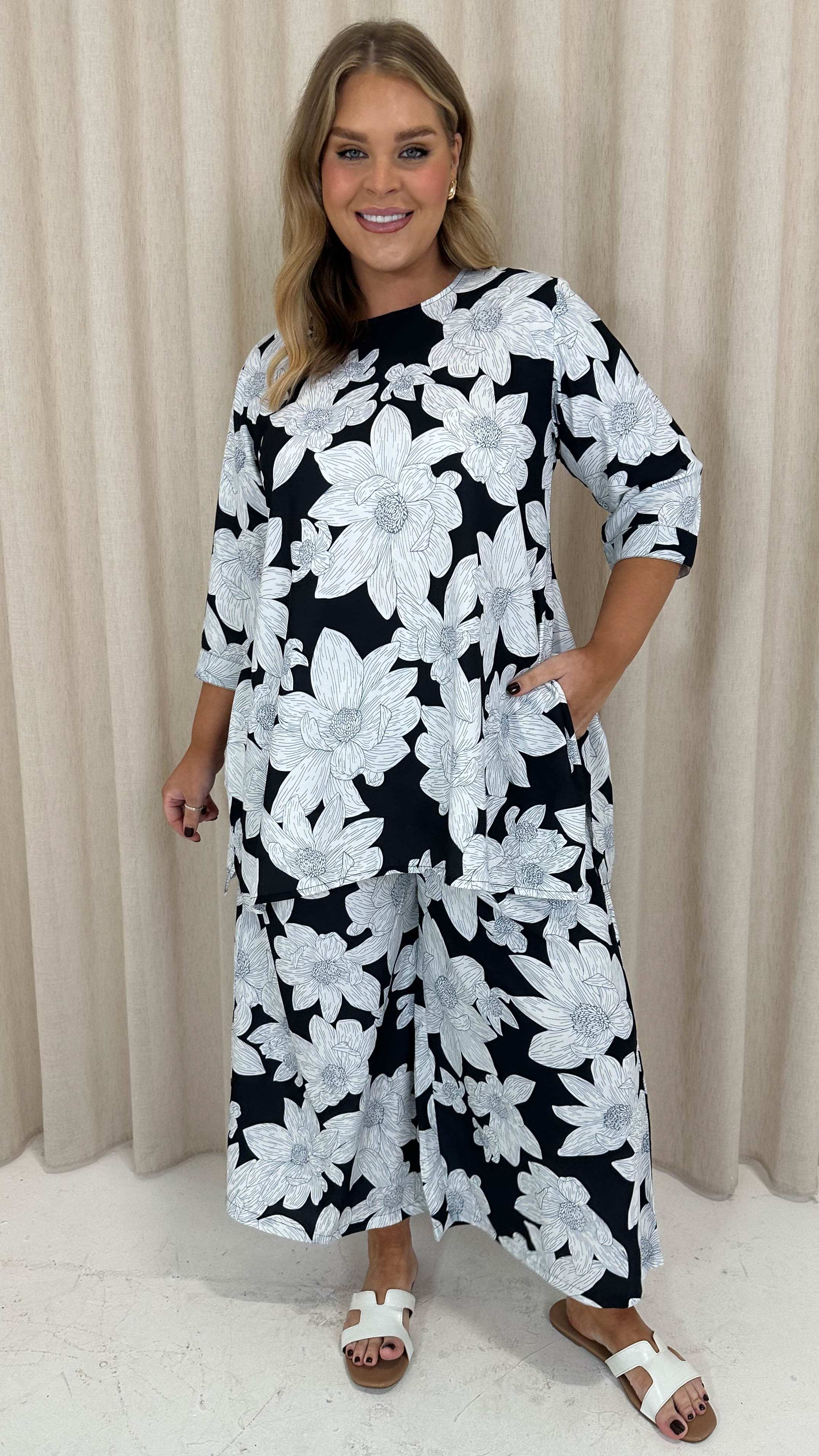 CurveWow Mono Printed Wide Leg Trouser Floral - Image 9