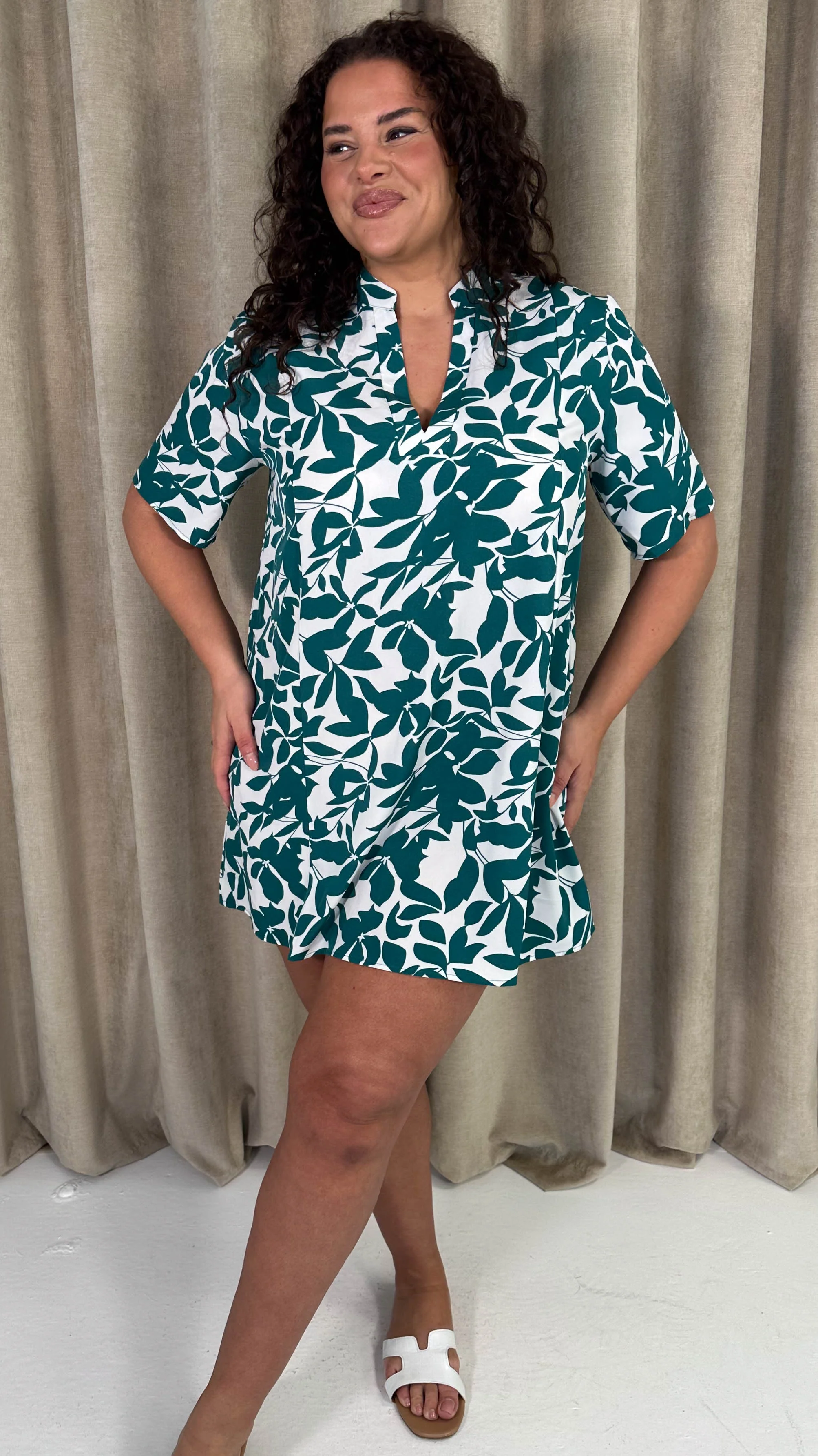 CurveWow Notch Neck Mini Shift Dress Green Floral - Image 4
