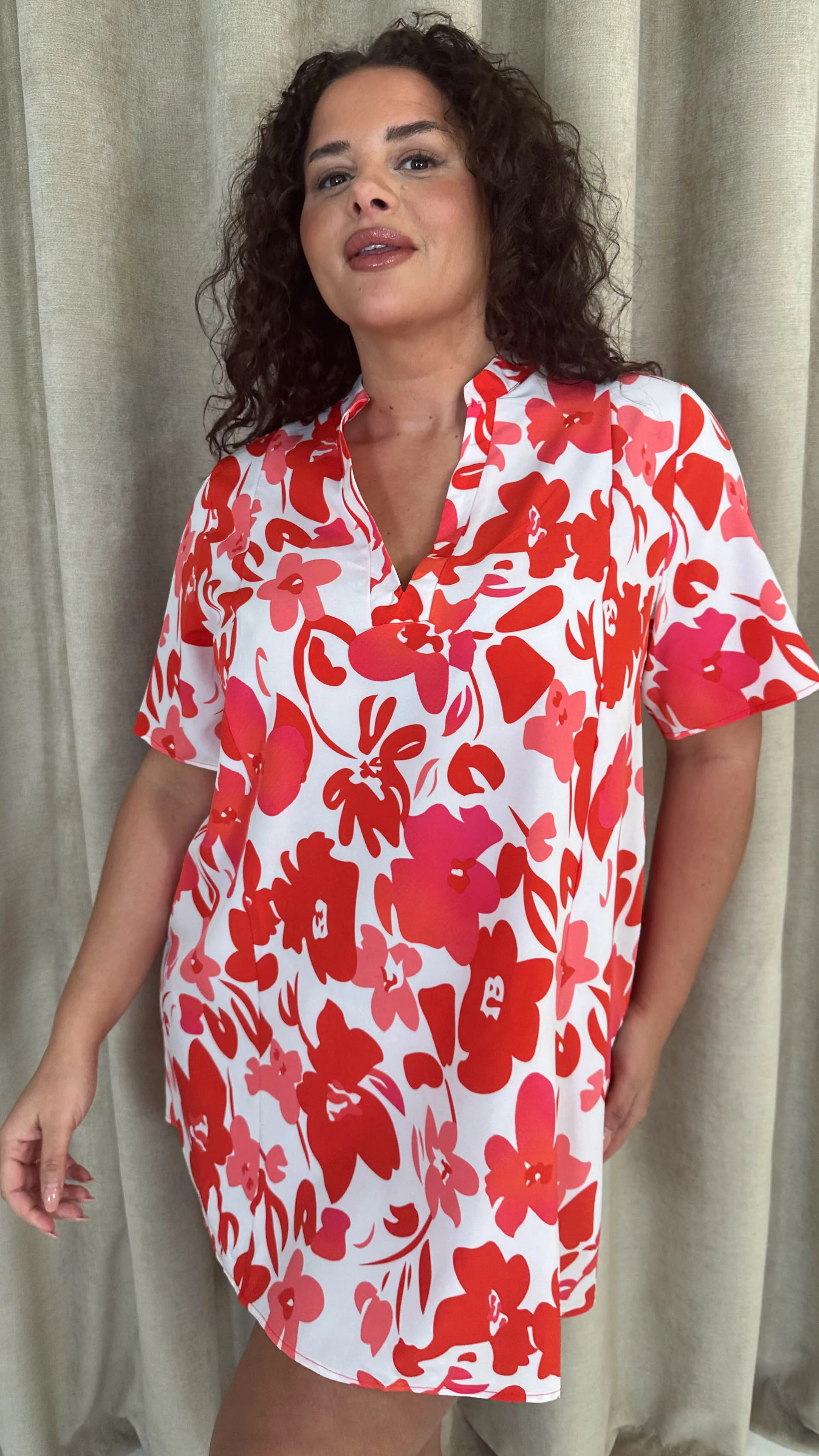CurveWow Notch Neck Mini Shift Dress Red & Pink Floral - Image 4