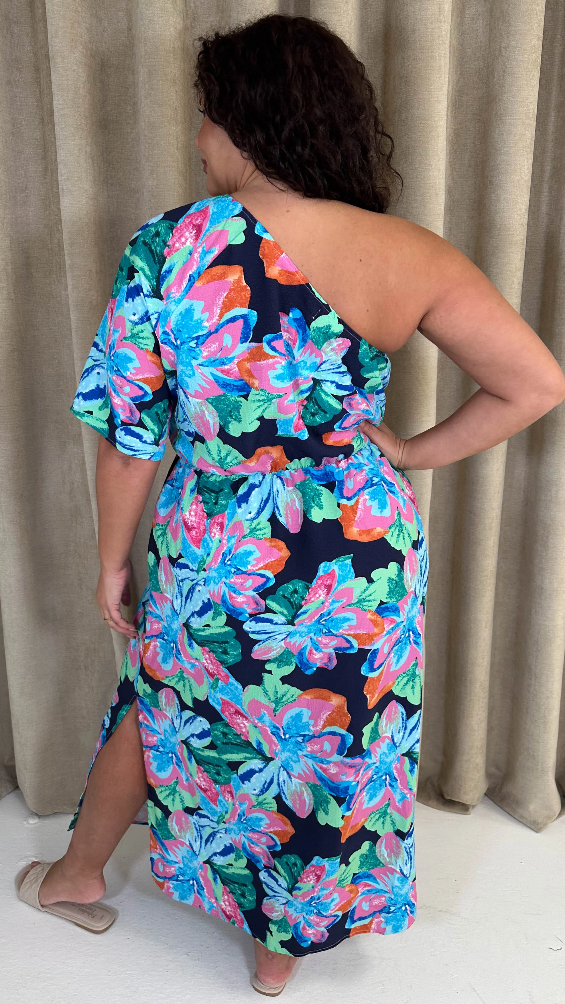 CurveWow One Shoulder Printed Maxi Dress Multi Floral - Image 7