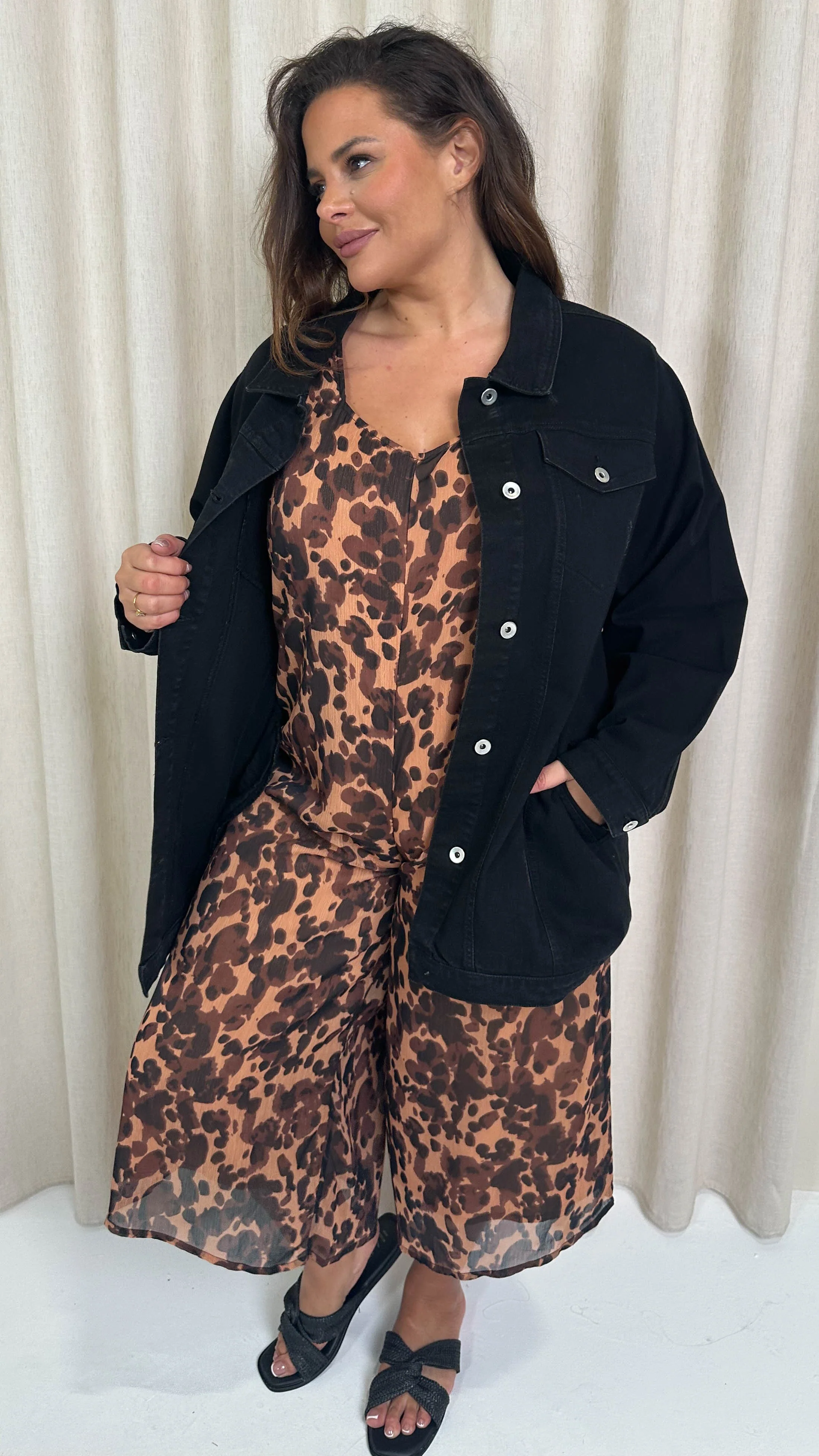 CurveWow Oversized Longline Denim Jacket Black - Image 4