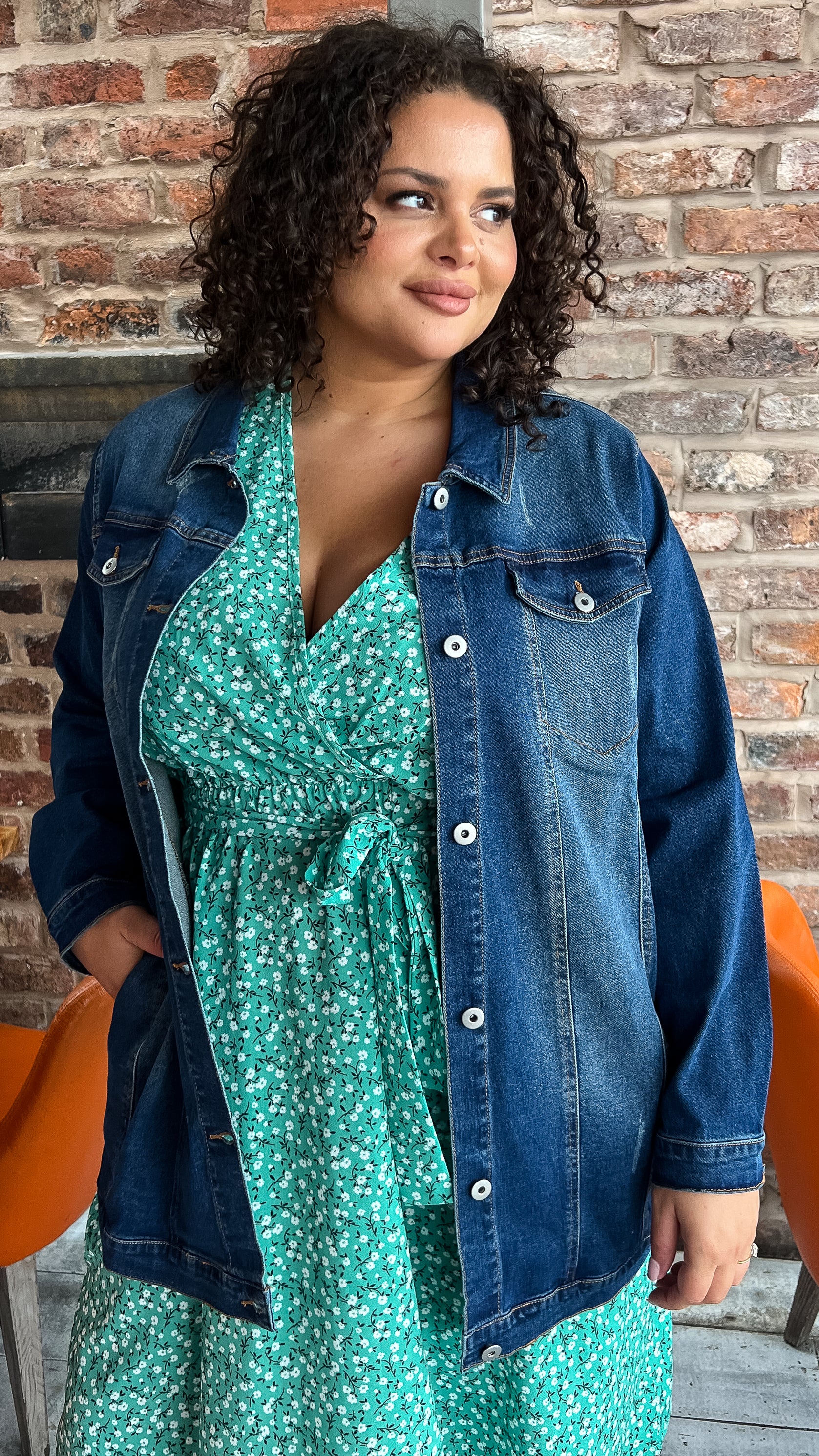 CurveWow Oversized Longline Denim Jacket Mid Wash - Image 5