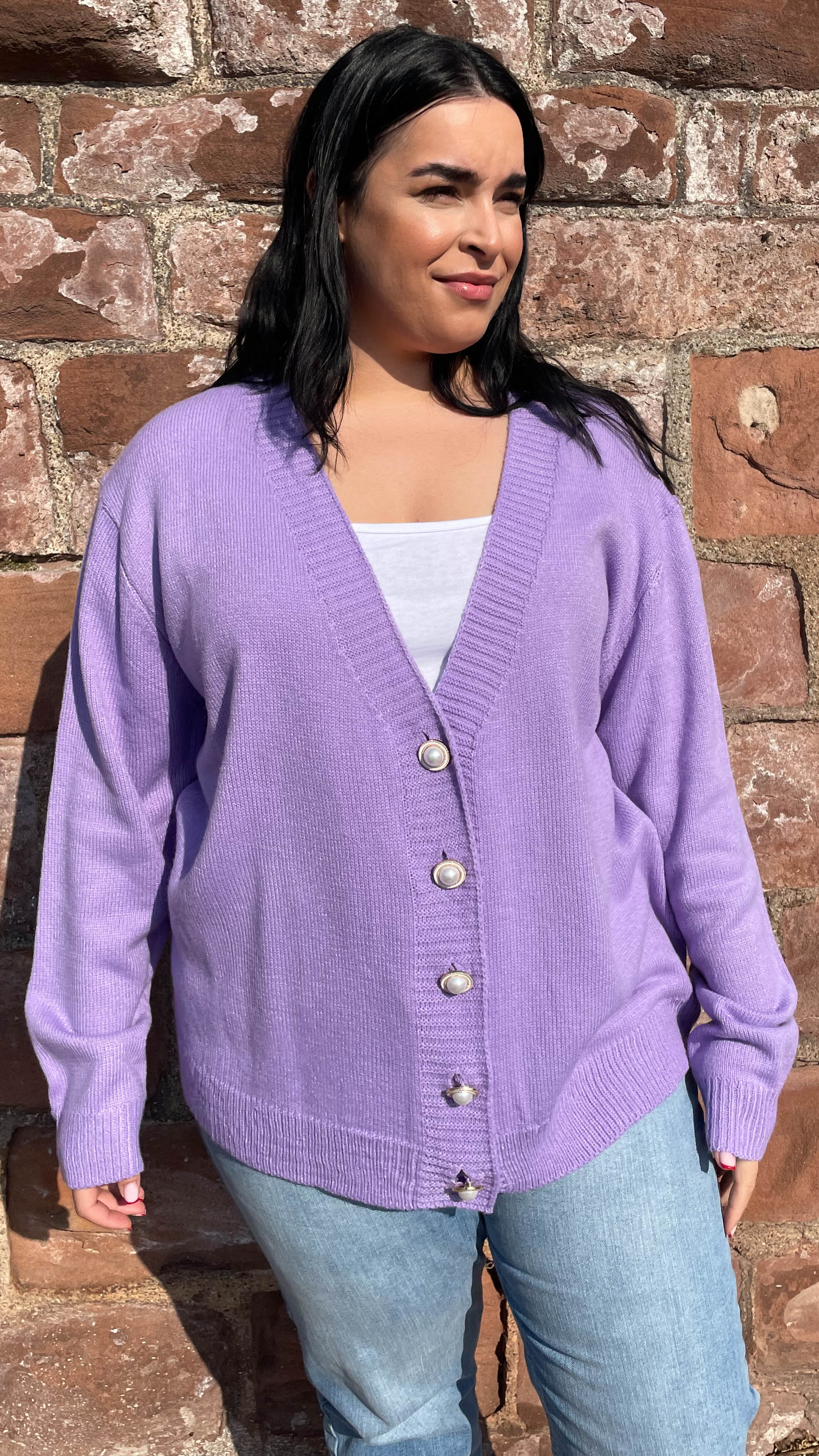 CurveWow Pearl Buttoned Cardigan Lilac - Image 3