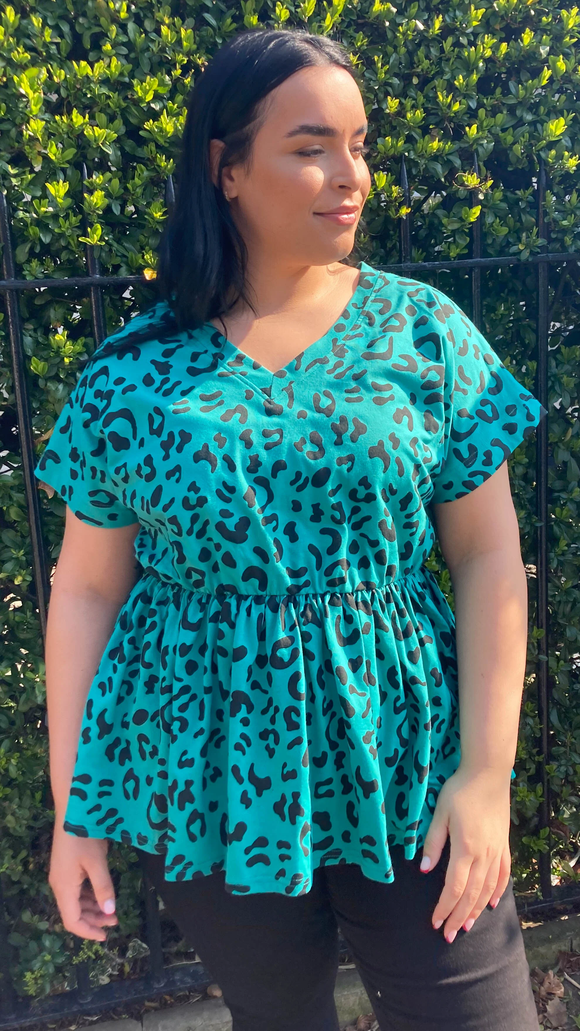 CurveWow Peplum V-Neck Green Leopard - Image 7
