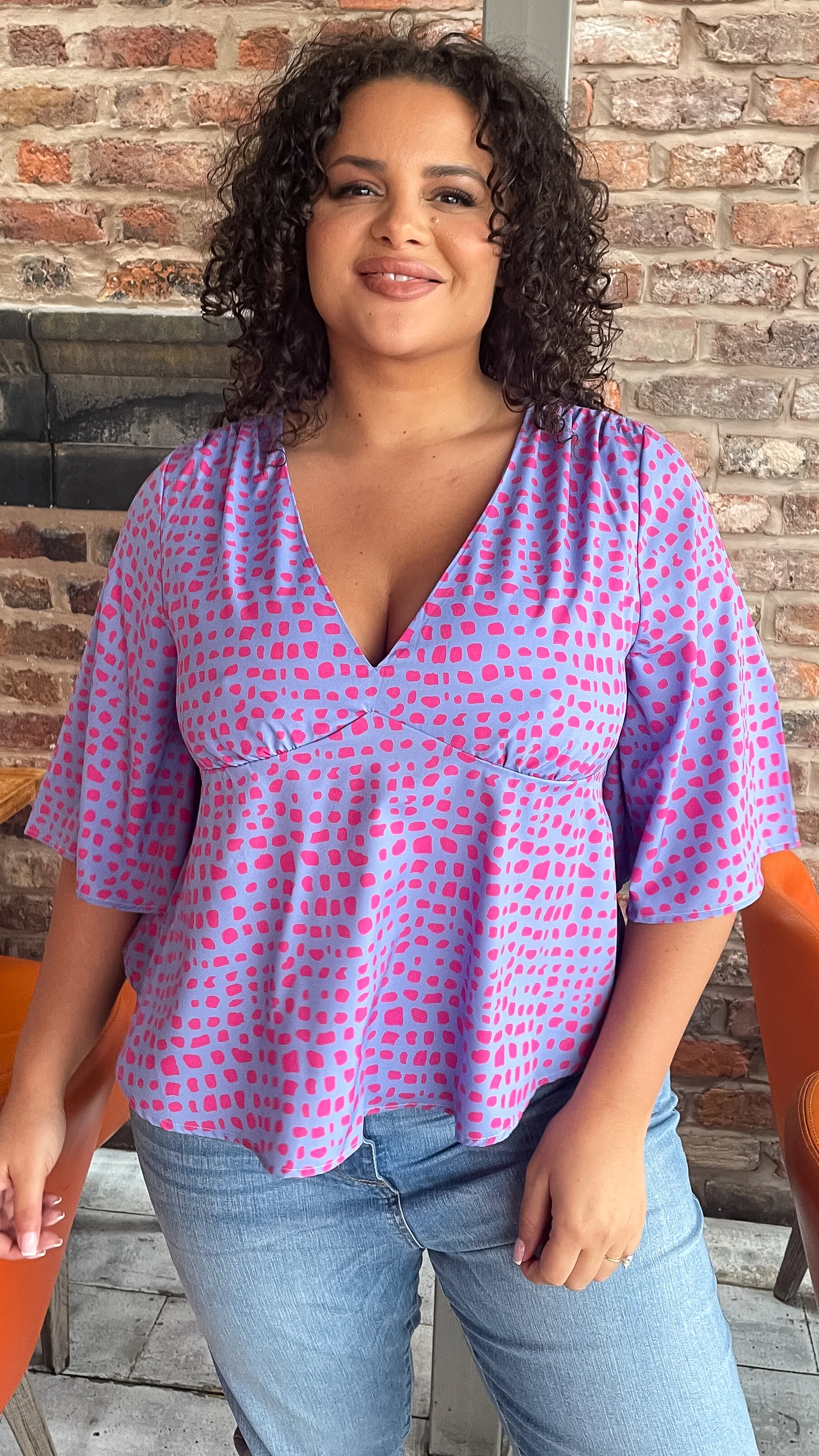 CurveWow Lilac & Pink Spot Flutter Sleeve Top - Image 3