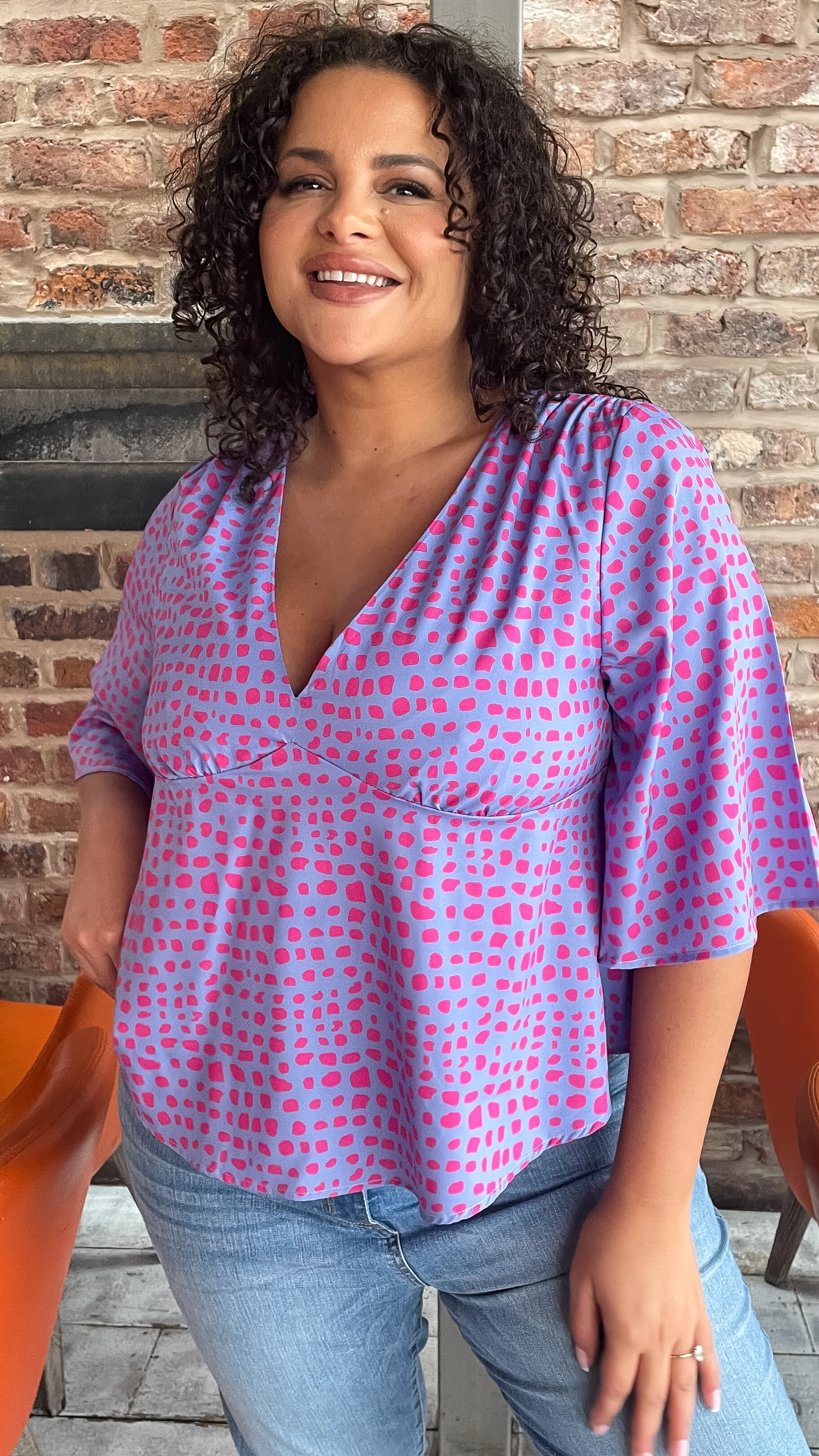 CurveWow Lilac & Pink Spot Flutter Sleeve Top - Image 5