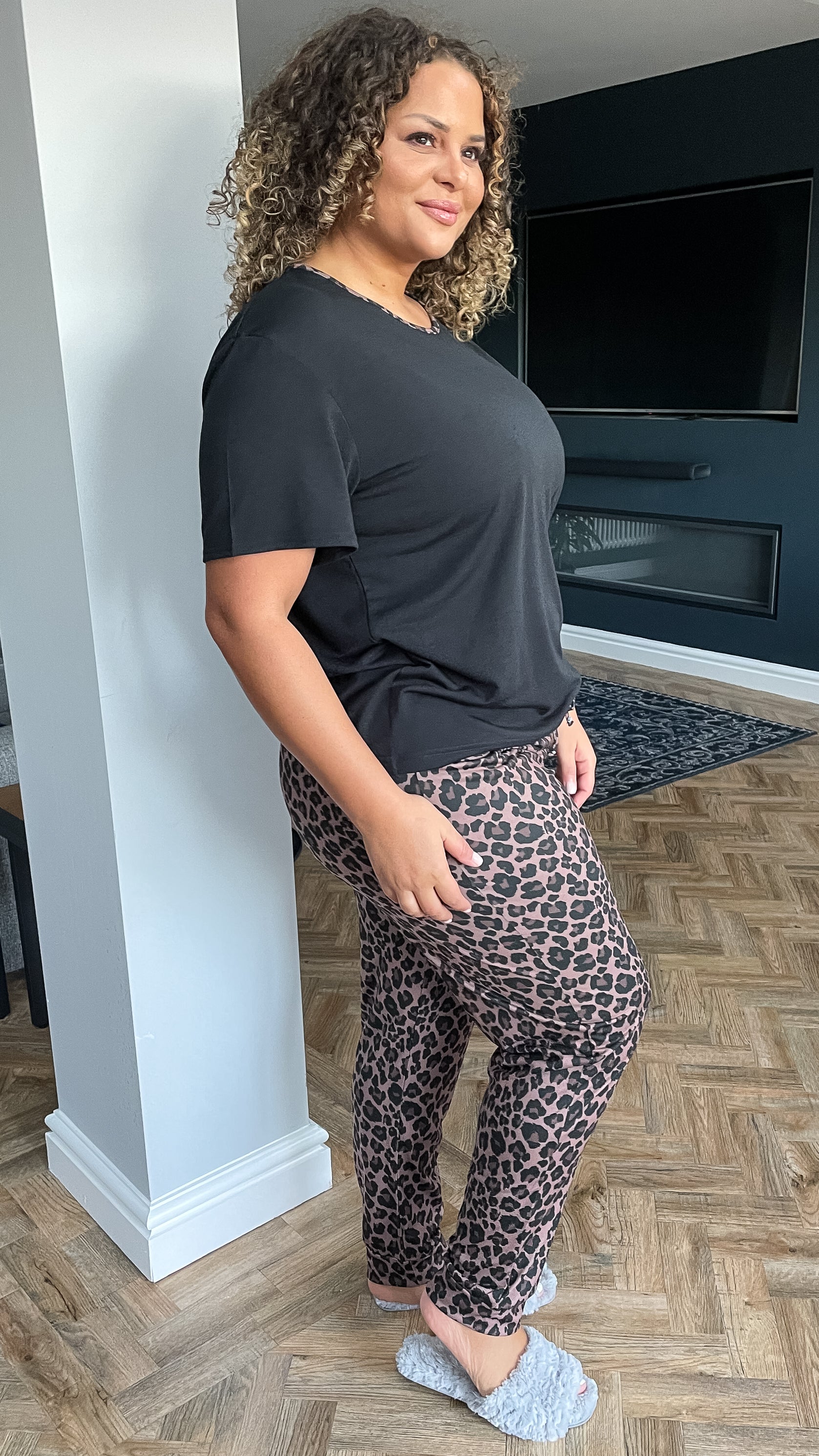 CurveWow PJ Set Brown Leopard - Image 3