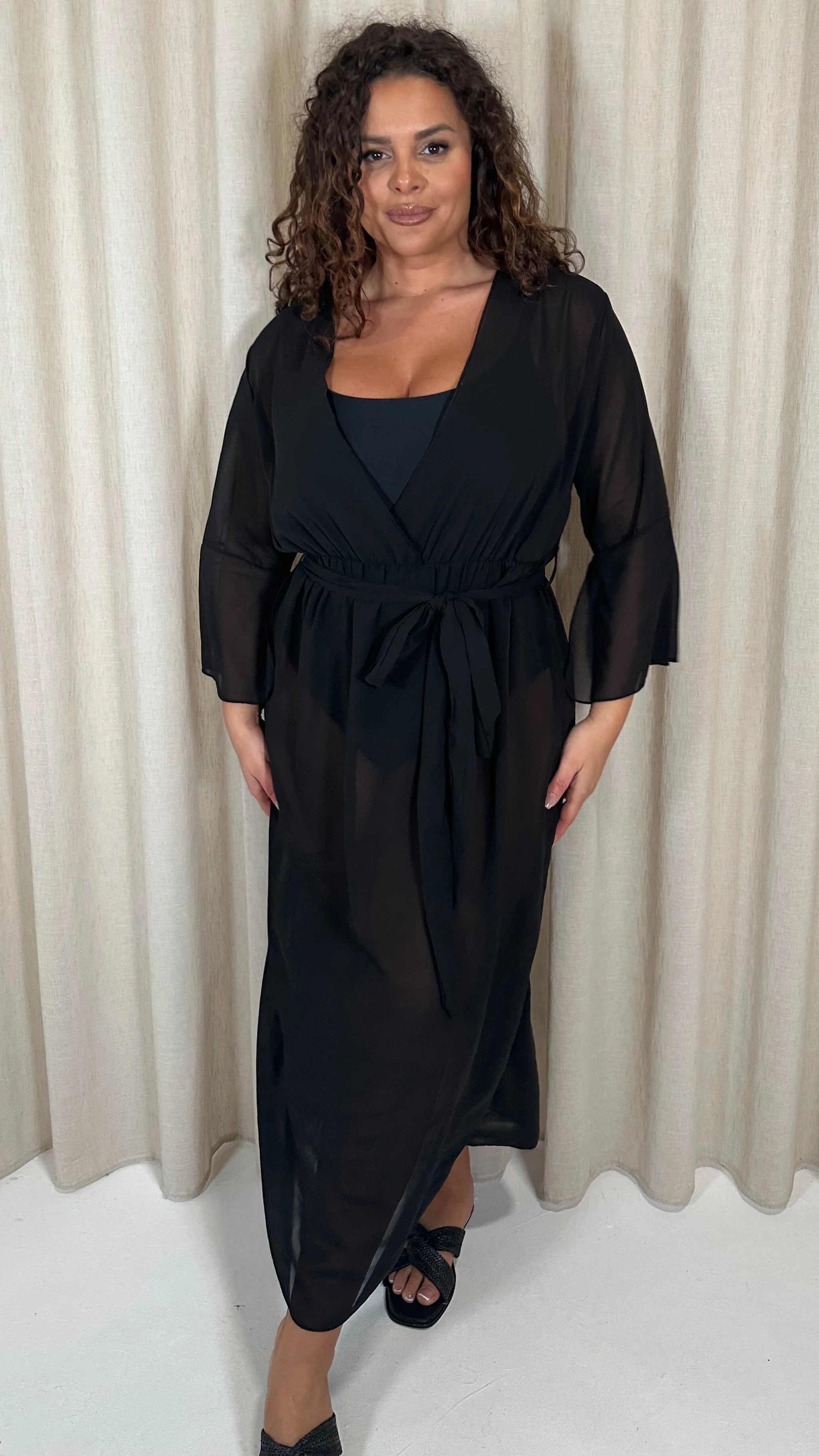 CurveWow Plain Maxi Beach Kaftan Black - Image 4
